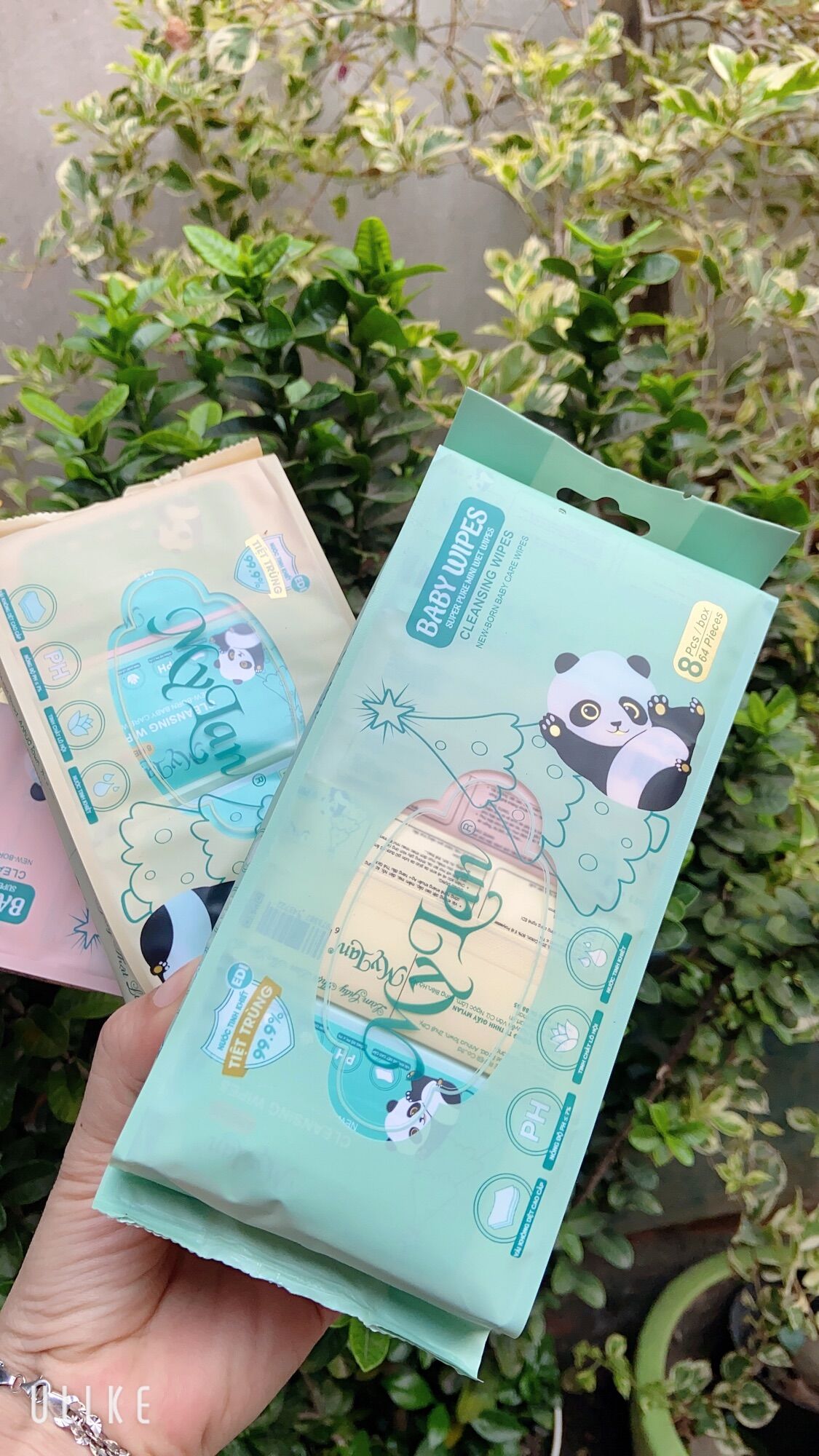 Khăn ướt mini cao cấp Mylan-Lốc 8 gói 64 tờ