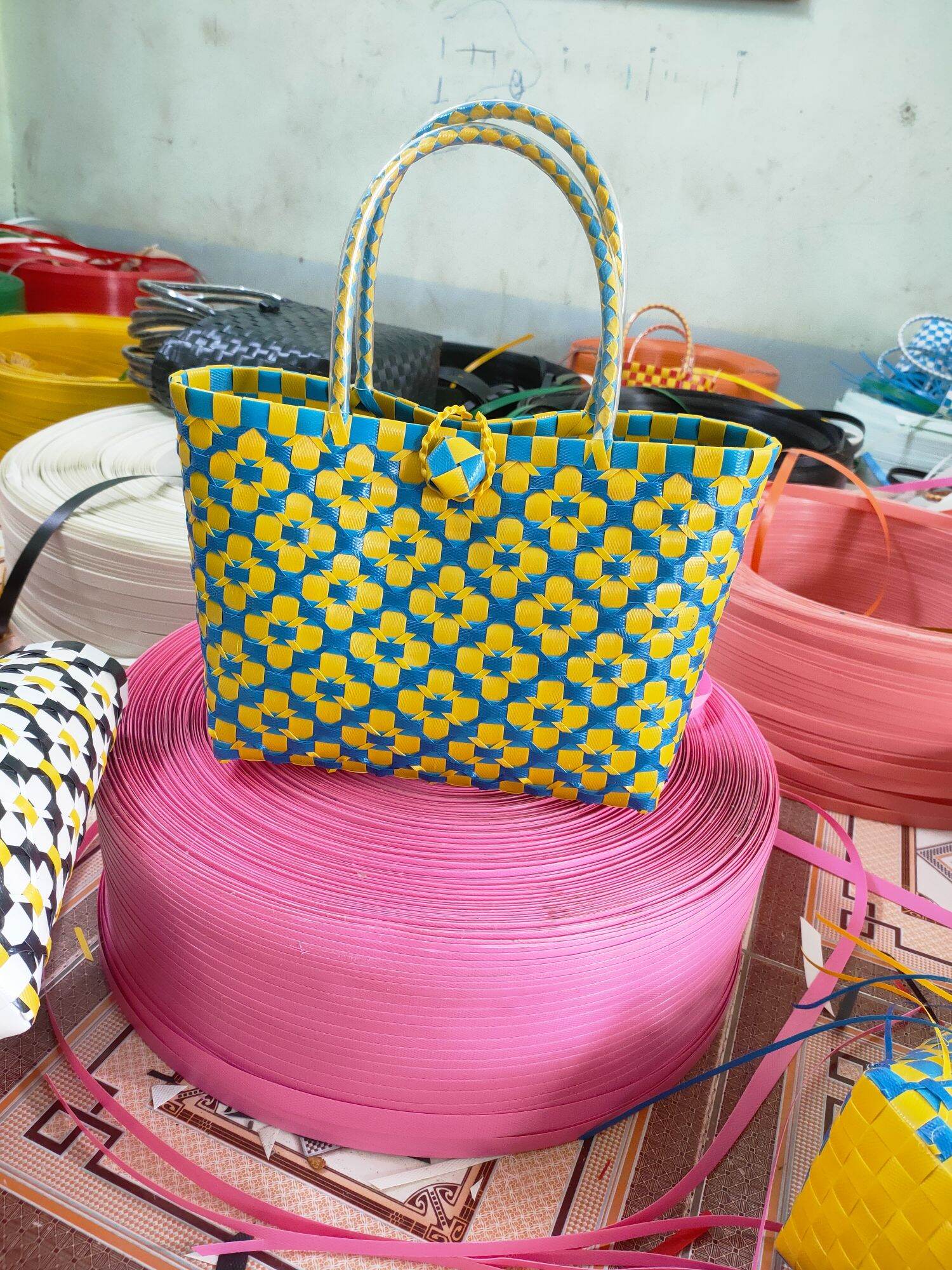 giỏ xách đan tay, giỏ hoa mai đan thủ công size 25cm size trung