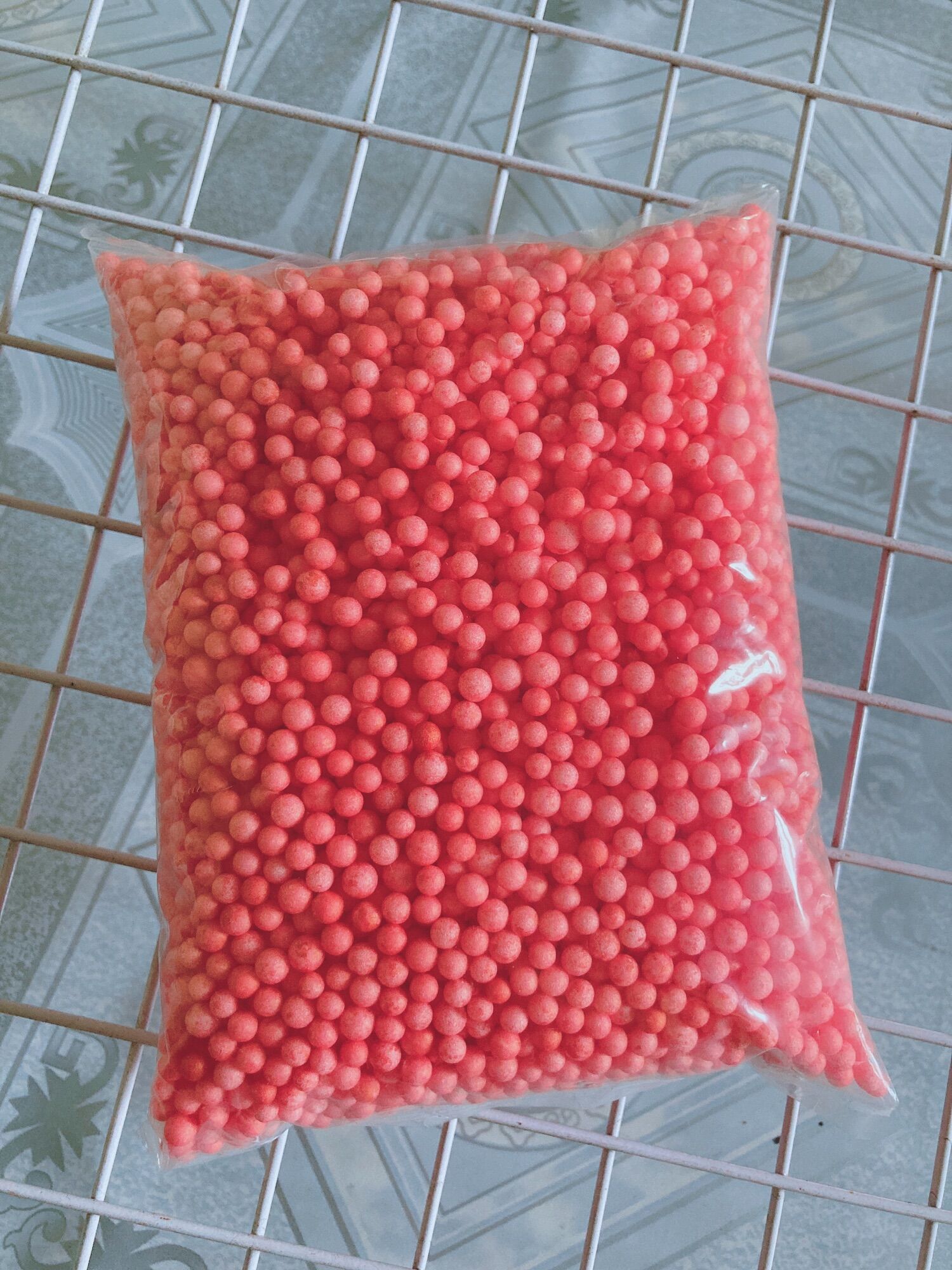 Hạt xốp màu để hộp quà