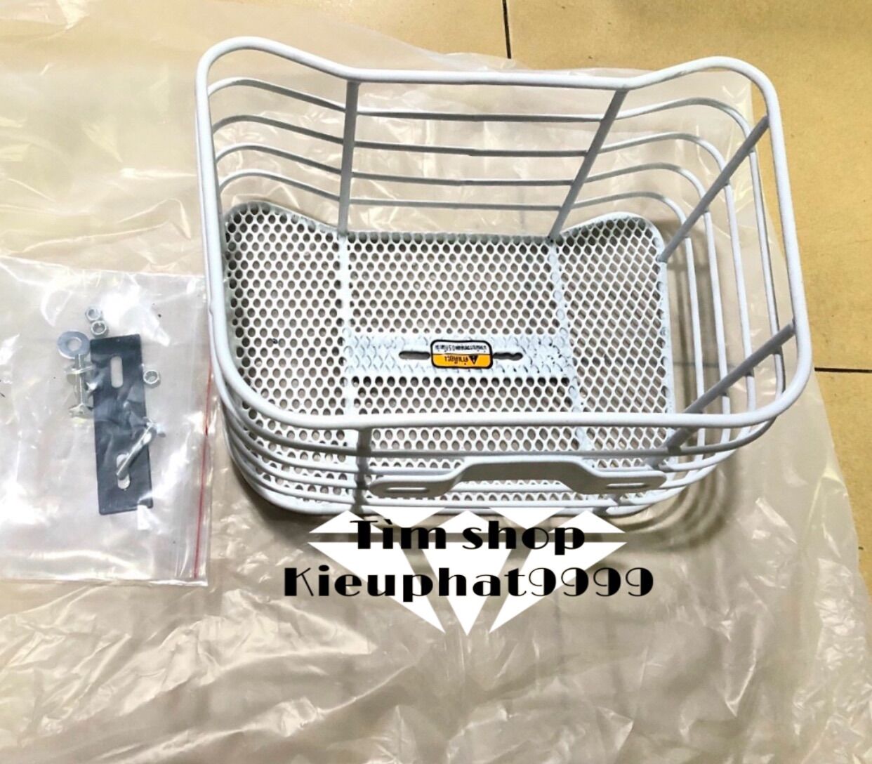 Rổ Scoopy Trắng Và Đen Mẫu mới