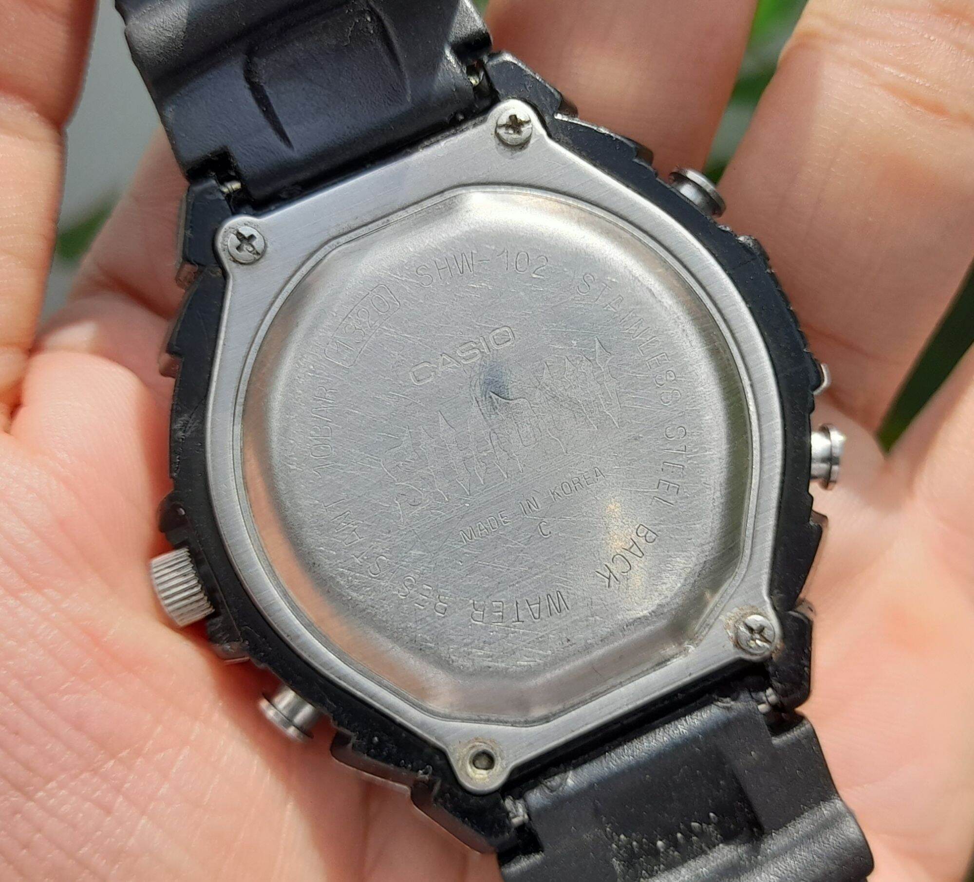 Casio Shadow SHW-102 2 máy hiếm có
