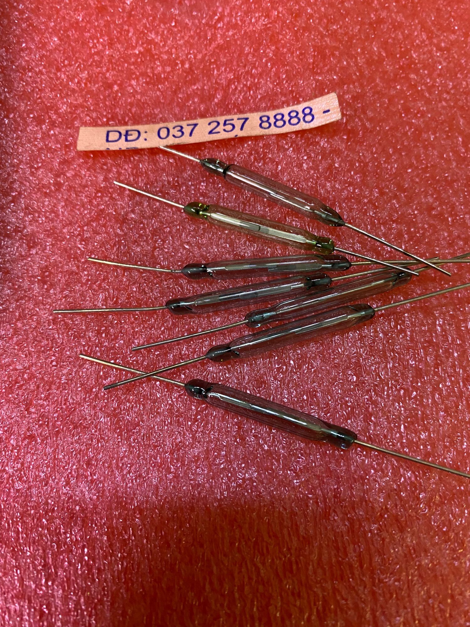Công tắc từ 2.5x3 mm (10 chiếc )