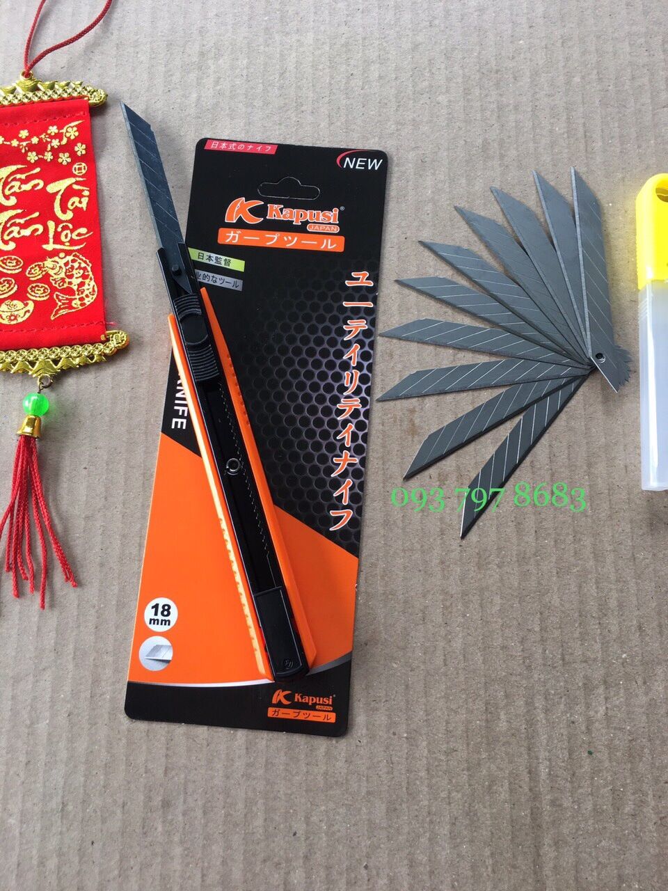 Combo dao rọc giấy mini Kapusi + lưỡi dao rọc giấy 30 độ