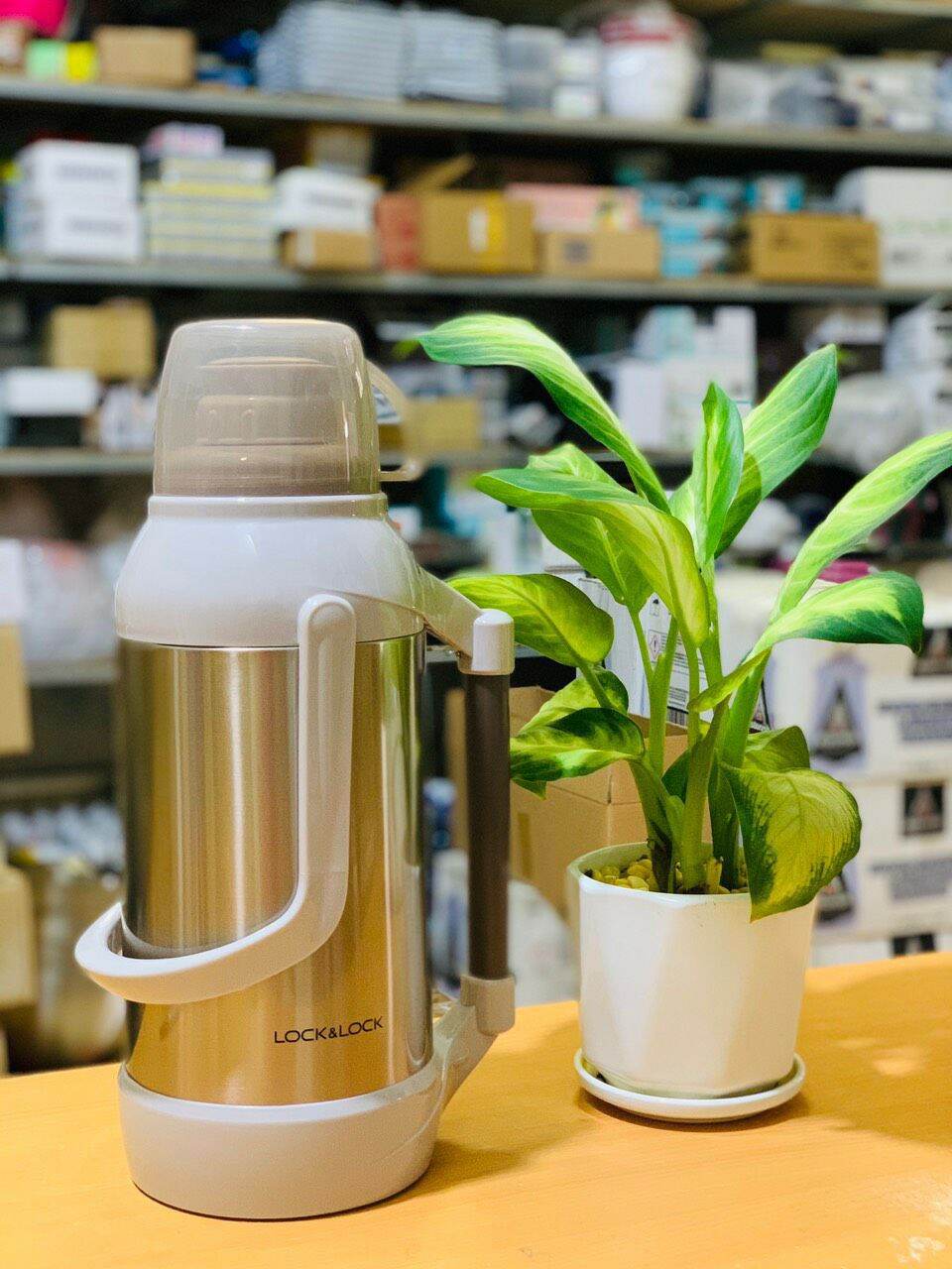 Phích Giữ Nhiệt LocknLock Dung Tích 3,2 Lít LHC9106 (Hàng Chính Hãng)