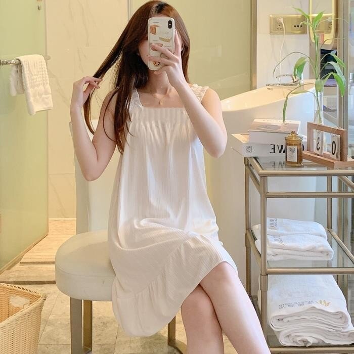 Đầm Ngủ Lụa 2 Dây Nữ Mặc Nhà Dễ Thương - M72