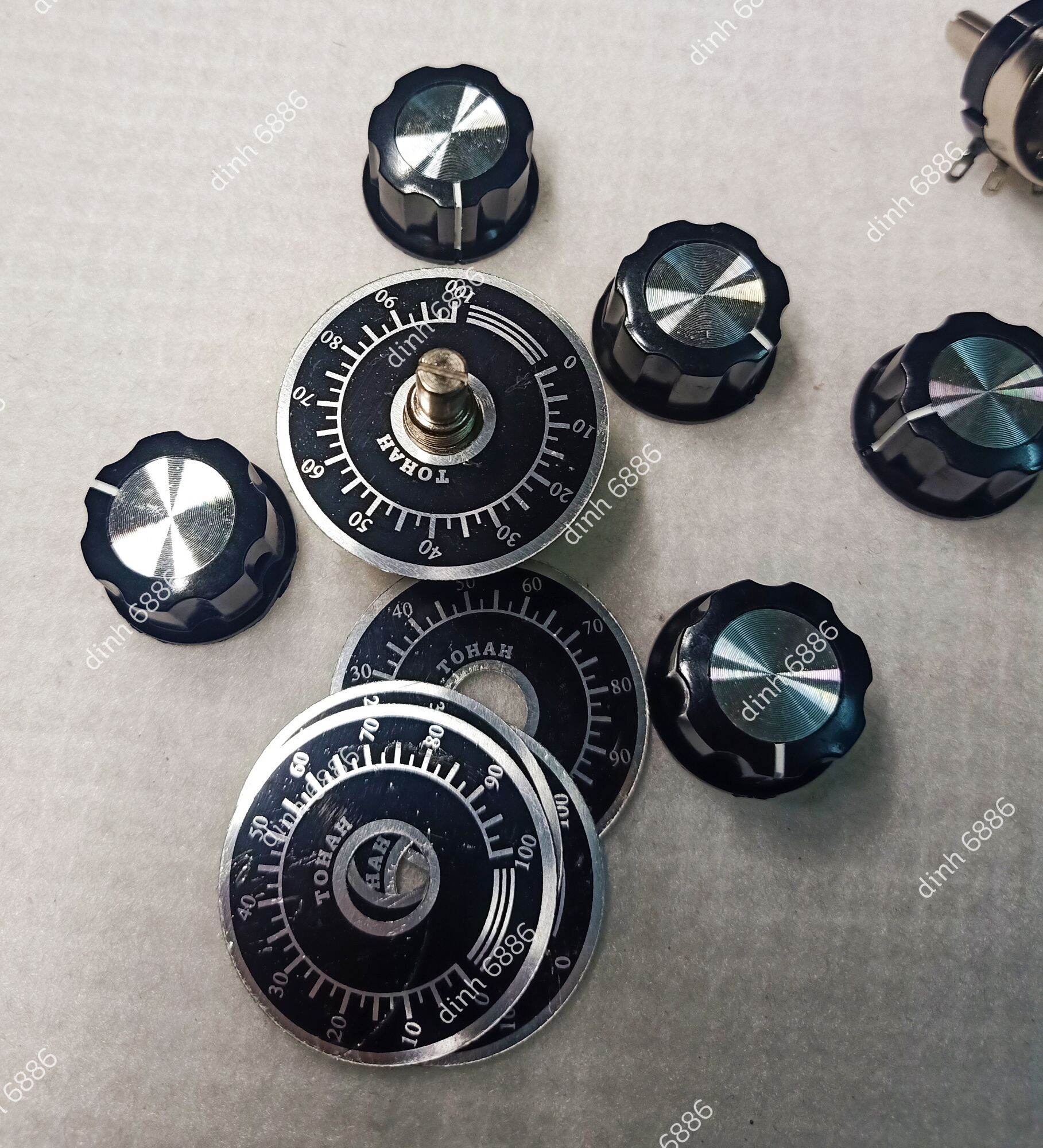 chiết áp Tocos RV24YN 10K