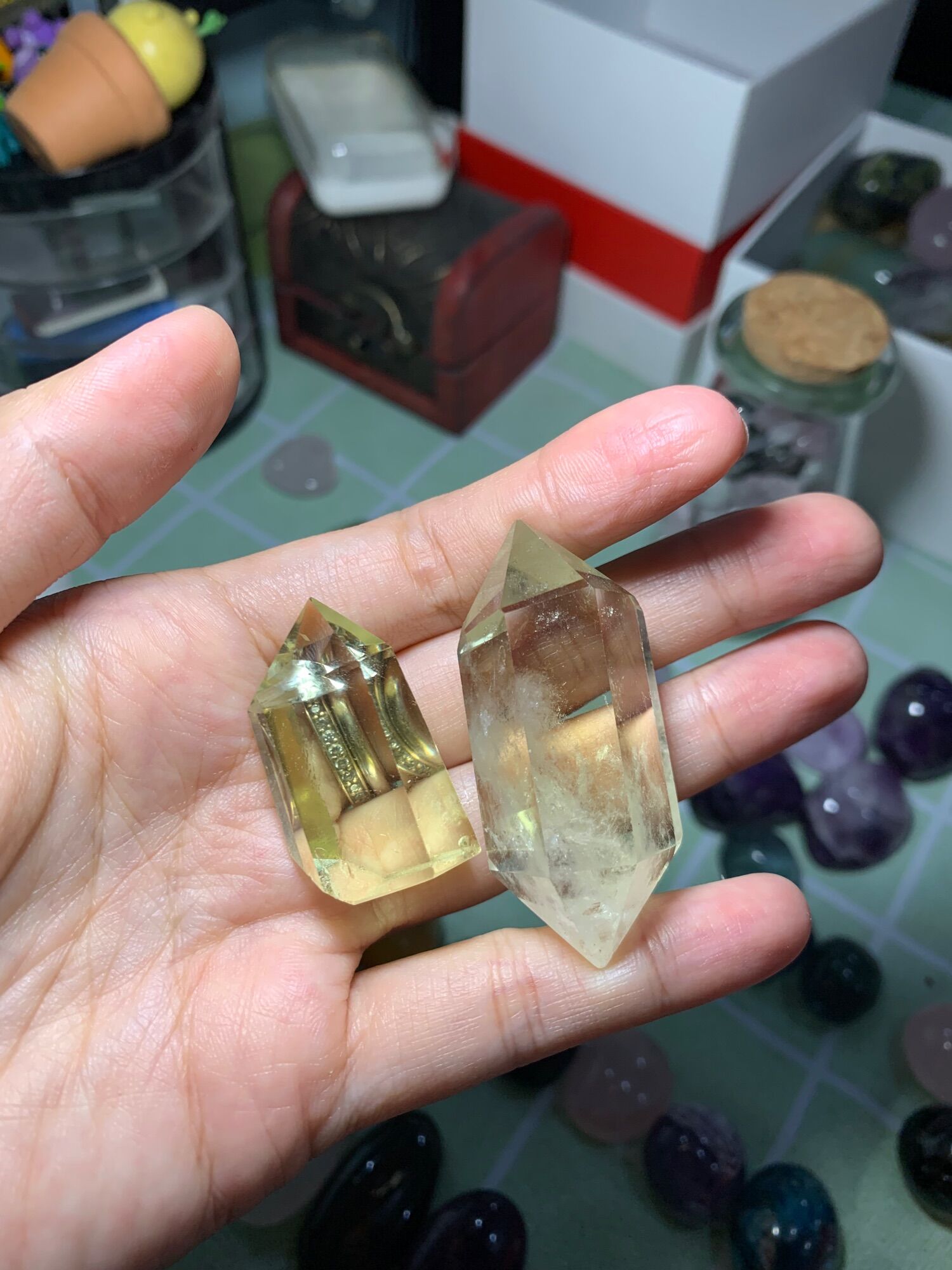 Trụ thạch anh vàng pha lê vân đá đẹp - NATURAL CITRINE POINT