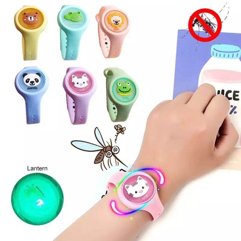 Đồng hồ tinh dầu đuổi muổi có đèn led cho bé
