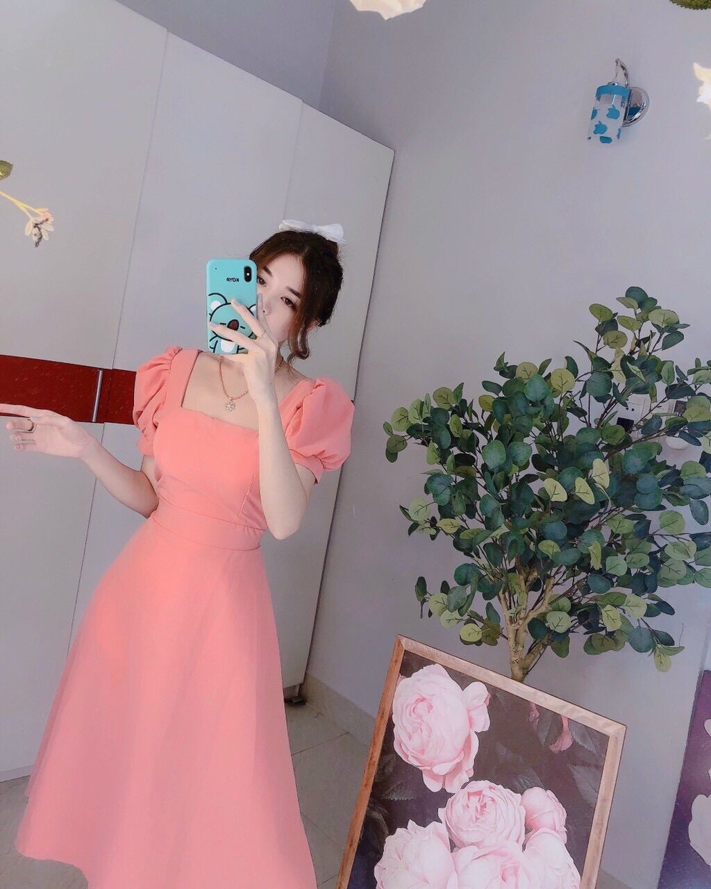 ĐẦM XOÈ CỔ VUÔNG TAY PHỒNG.