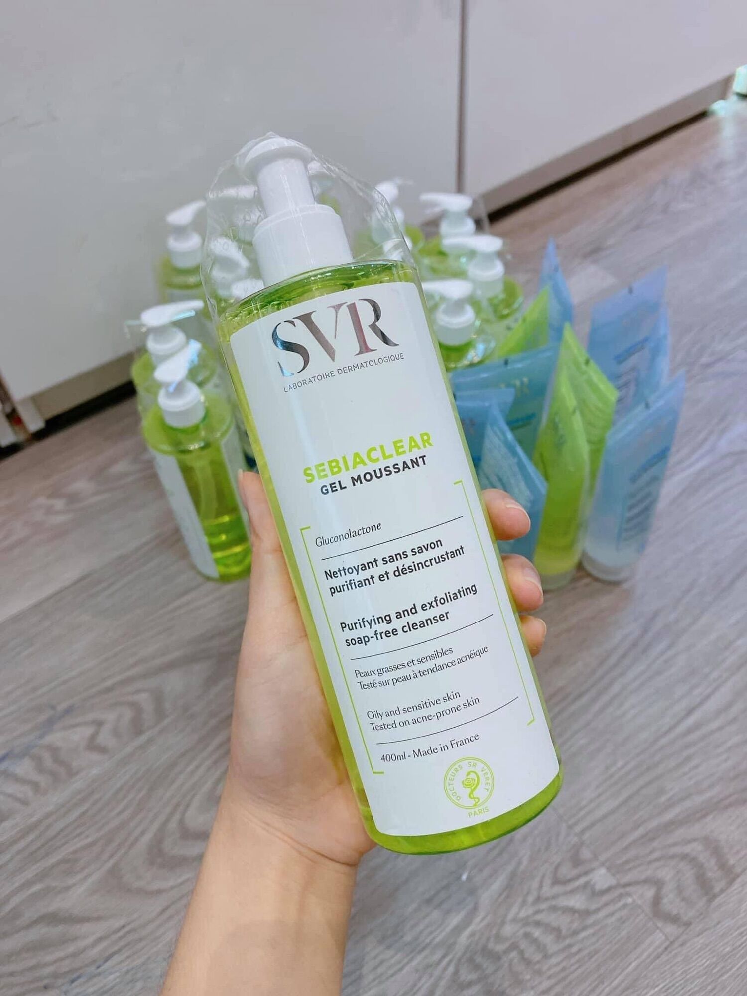 Sữa rửa mặt svr 400ml