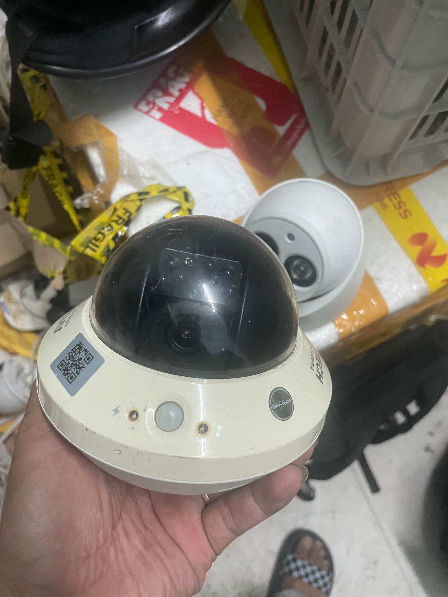 Camera bán cầu IP hồng ngoại Vivotek FD7131 như hình đa qua sử dụng