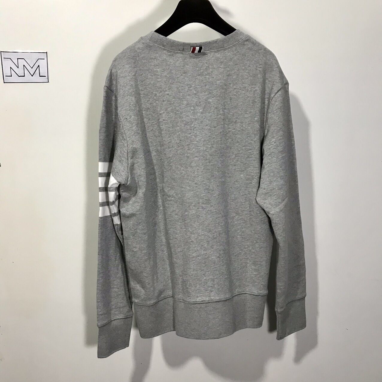 Sweater Thom Browné 4-Bar Xám