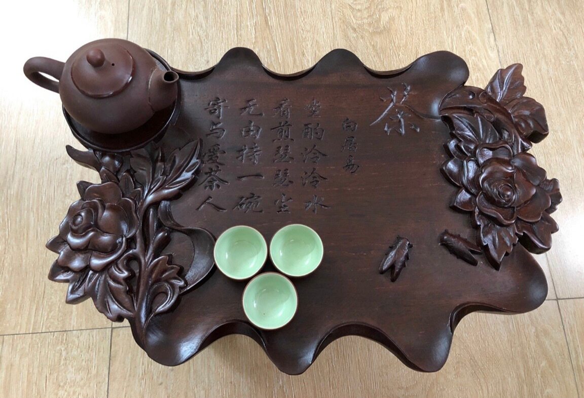 Khay trà hoa hồng gỗ gụ 35x35cm