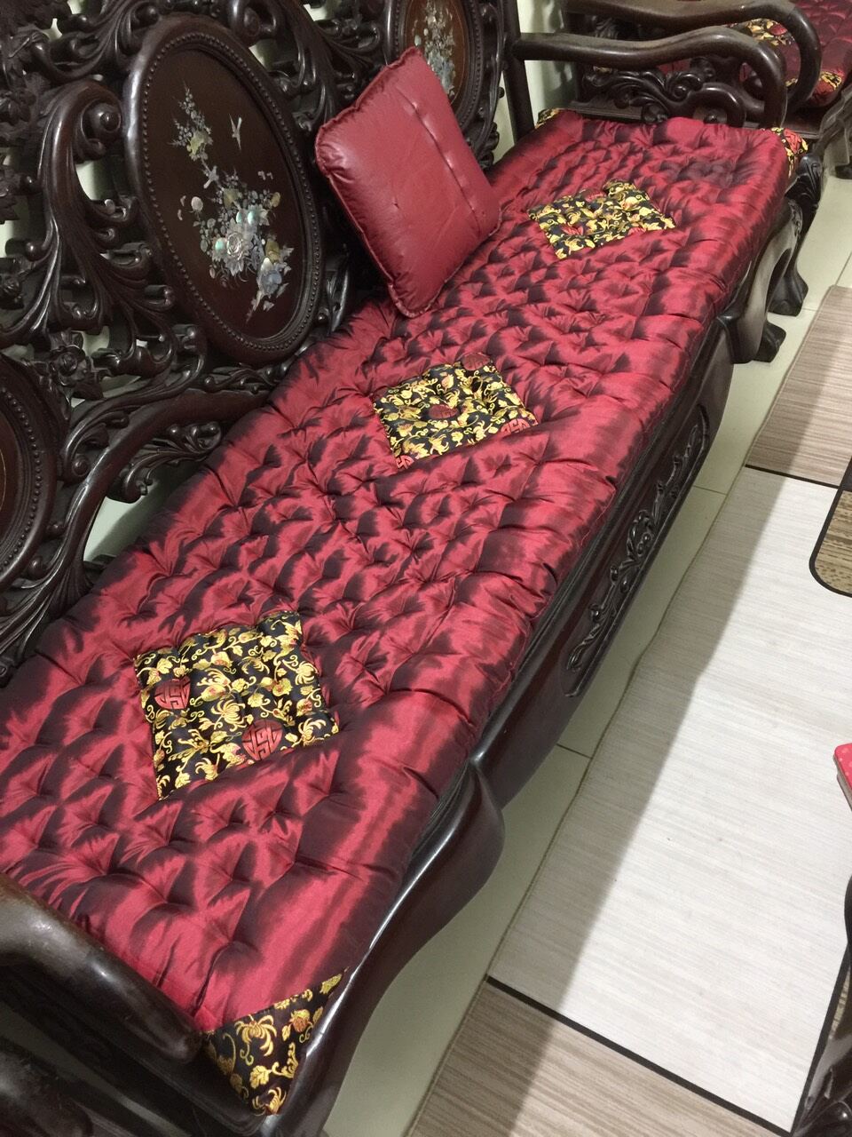 Thảm trải ghế gỗ sofa 1m70x50x5 cm