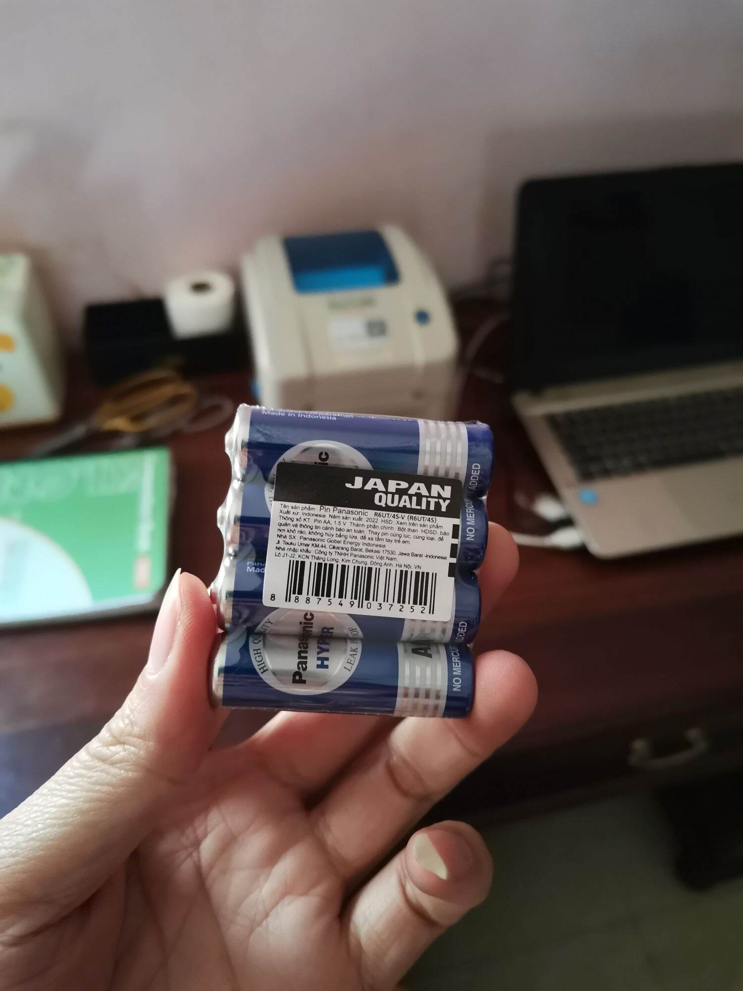 🇻🇳 Vỉ 4 viên pin AA Panasonic màu xanh