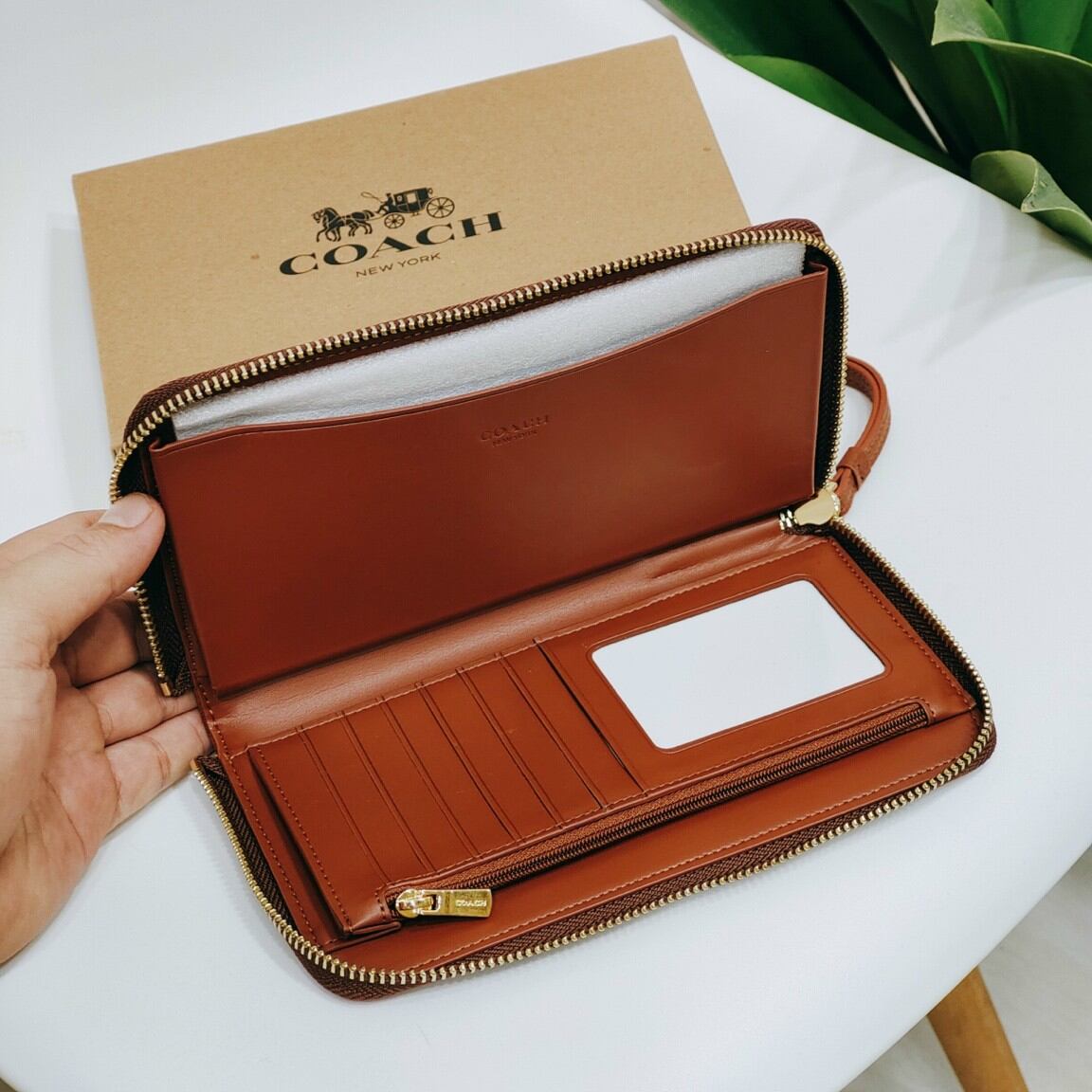 Ví COA*CH DEMPSEY LARGE PHONE WALLET siêu cưng