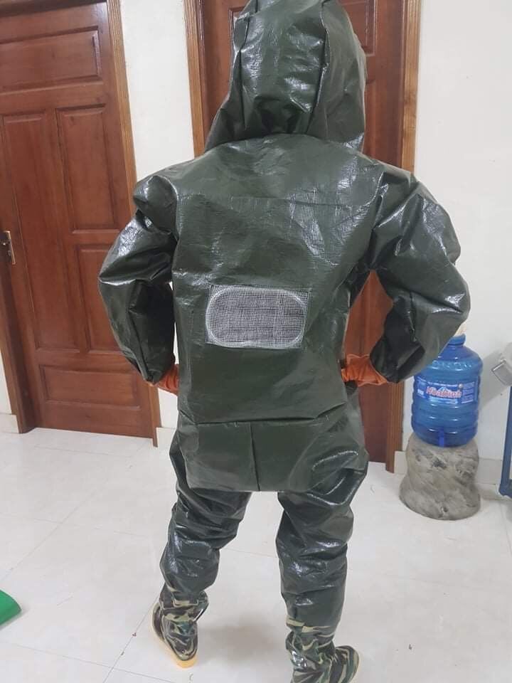 Quần áo bắt ong bạt liền