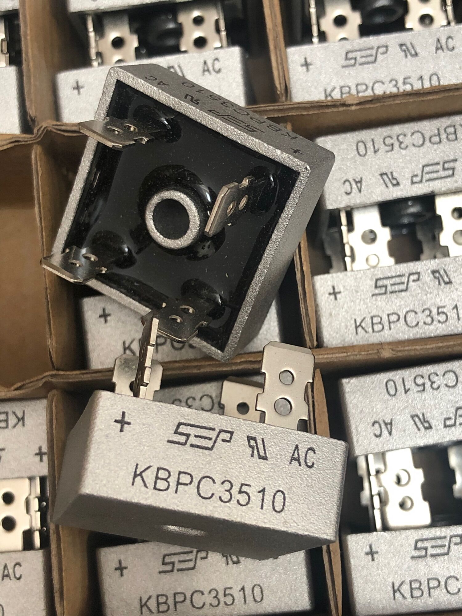 KBPC3510 Diode (Đi ốt) Cầu Chỉnh Lưu 3510 35A 1000V Chính Hãng SEP ...