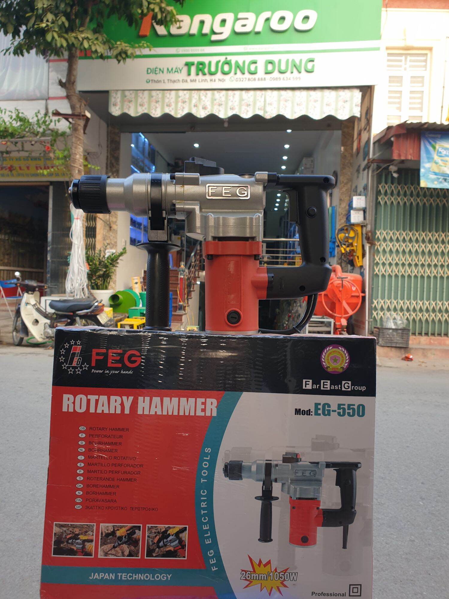 Máy khoan đục FEG EG-550