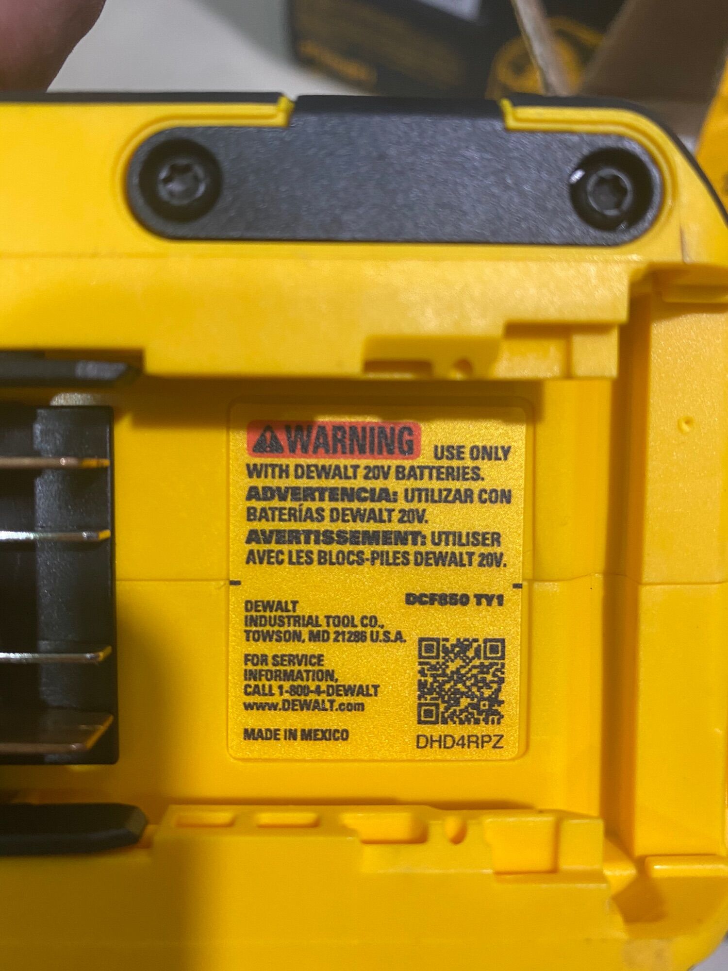 Khoan vít dewalt dcf850