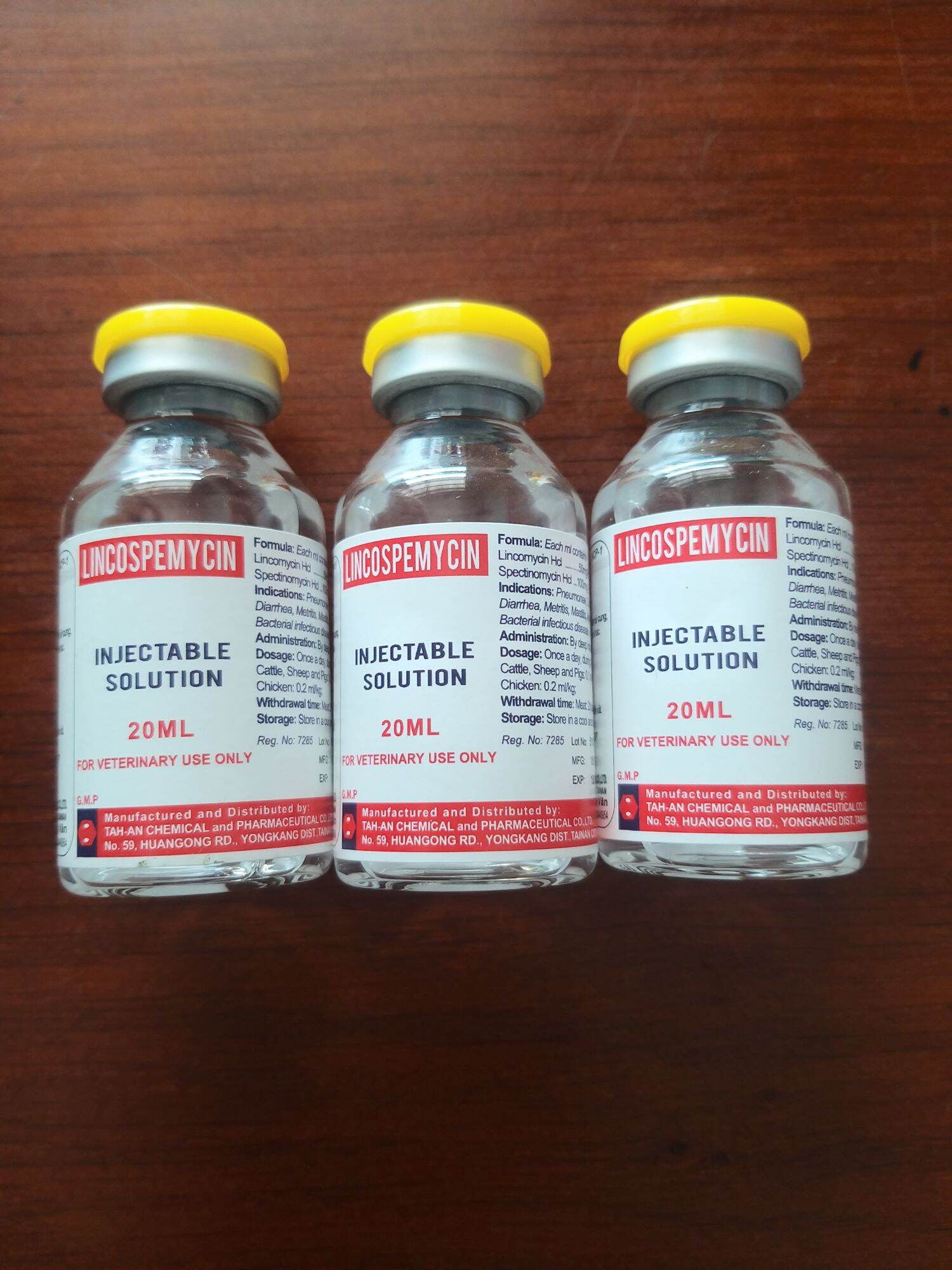 Lincospemycin , khò khè, sổ mũi, sưng mặt trên gà đá