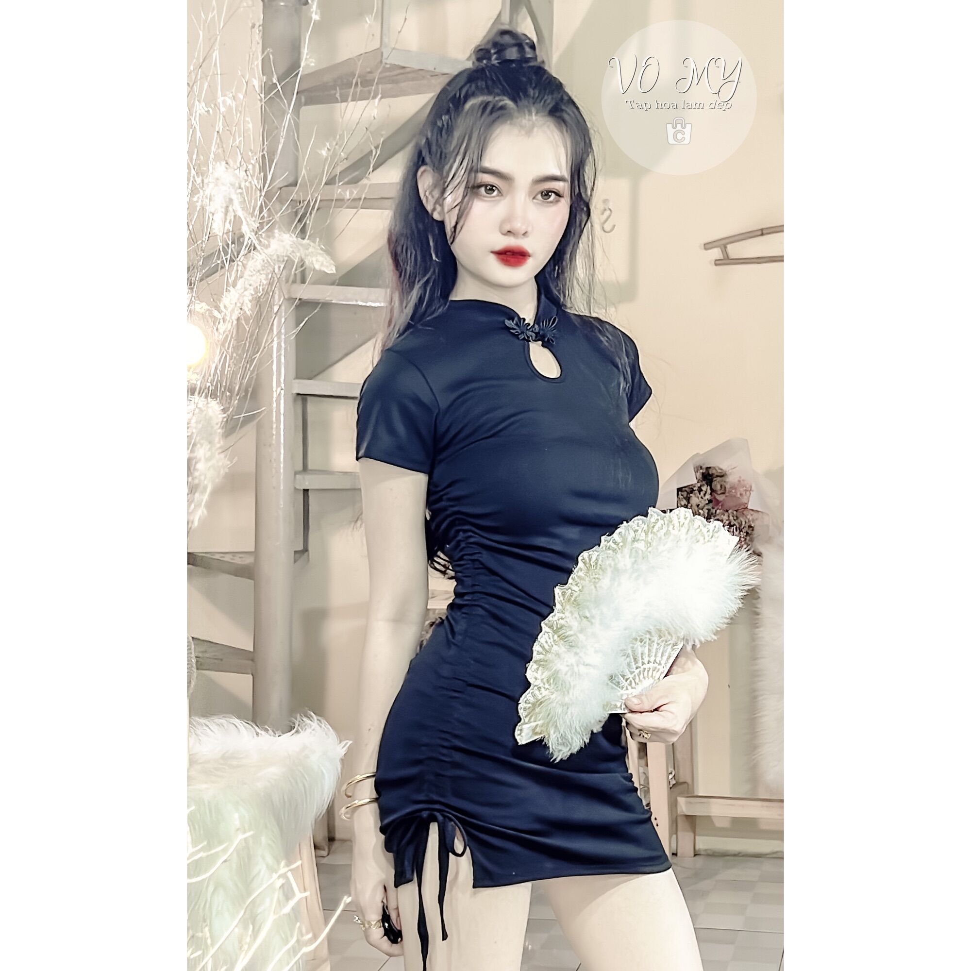 Đầm body cổ tàu rút dây