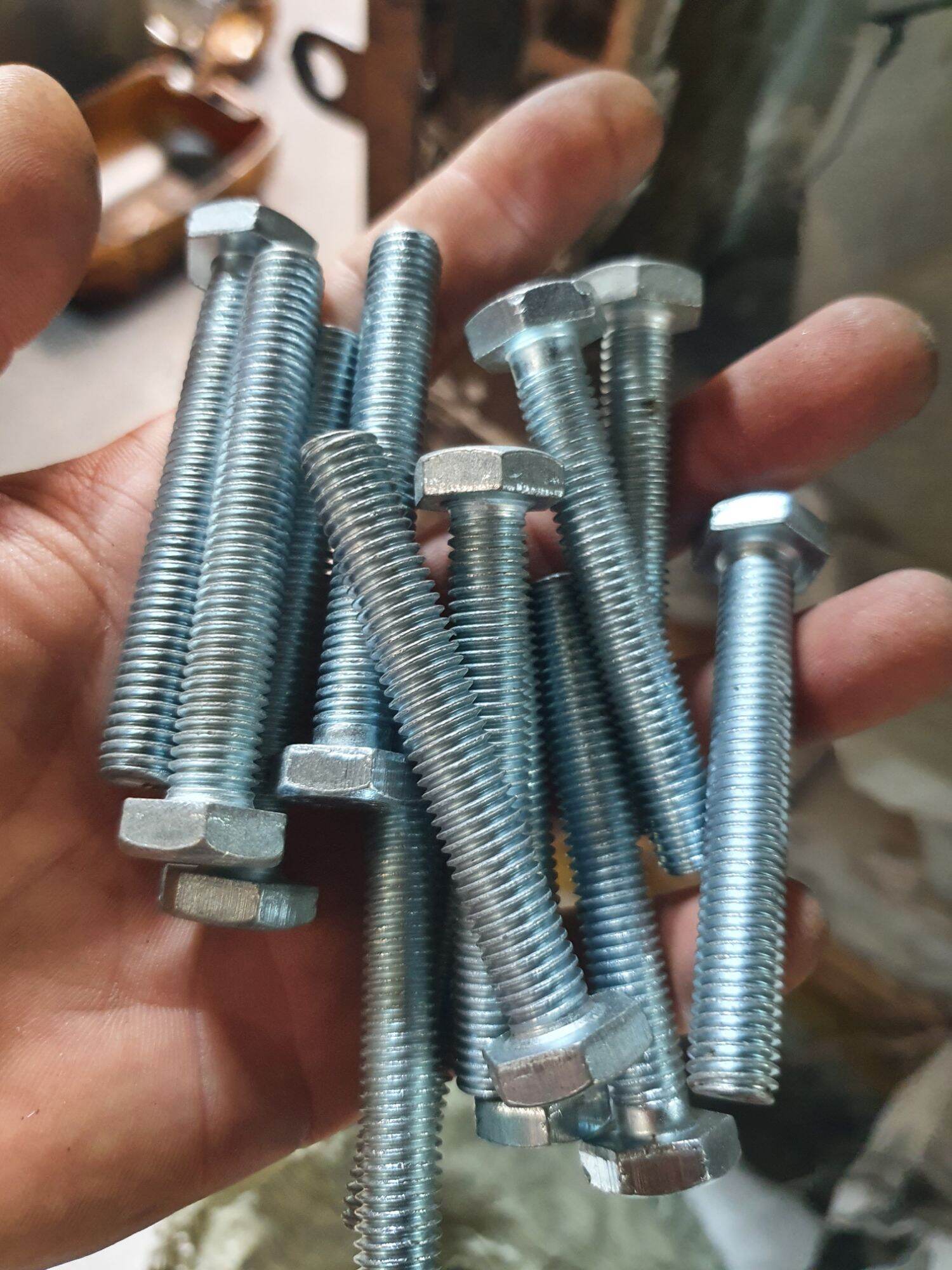 combo bulon + tán size M8 bịch 20 bộ