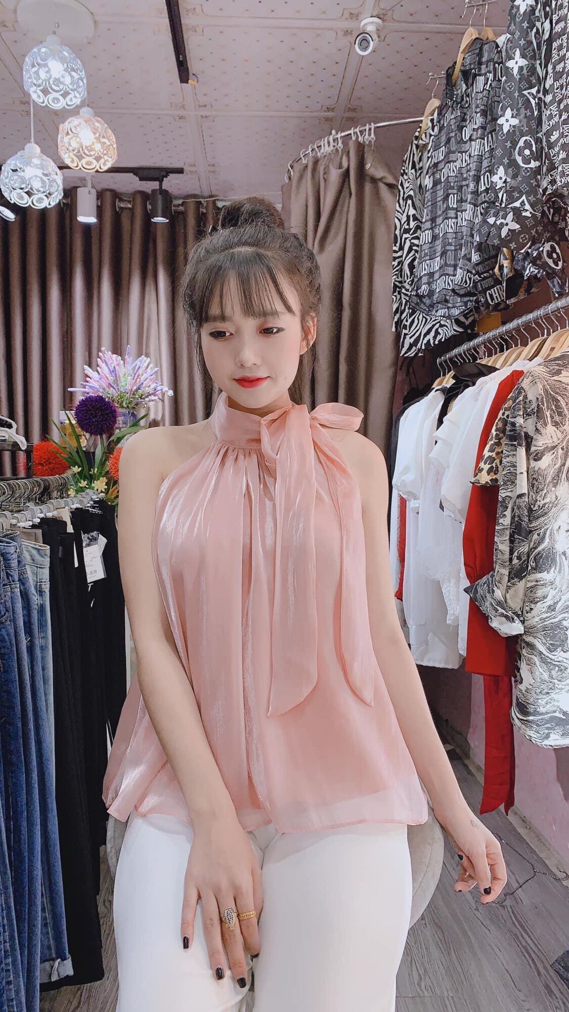 ÁO TƠ CỔ YẾM CỘT NƠ CỰC XINH