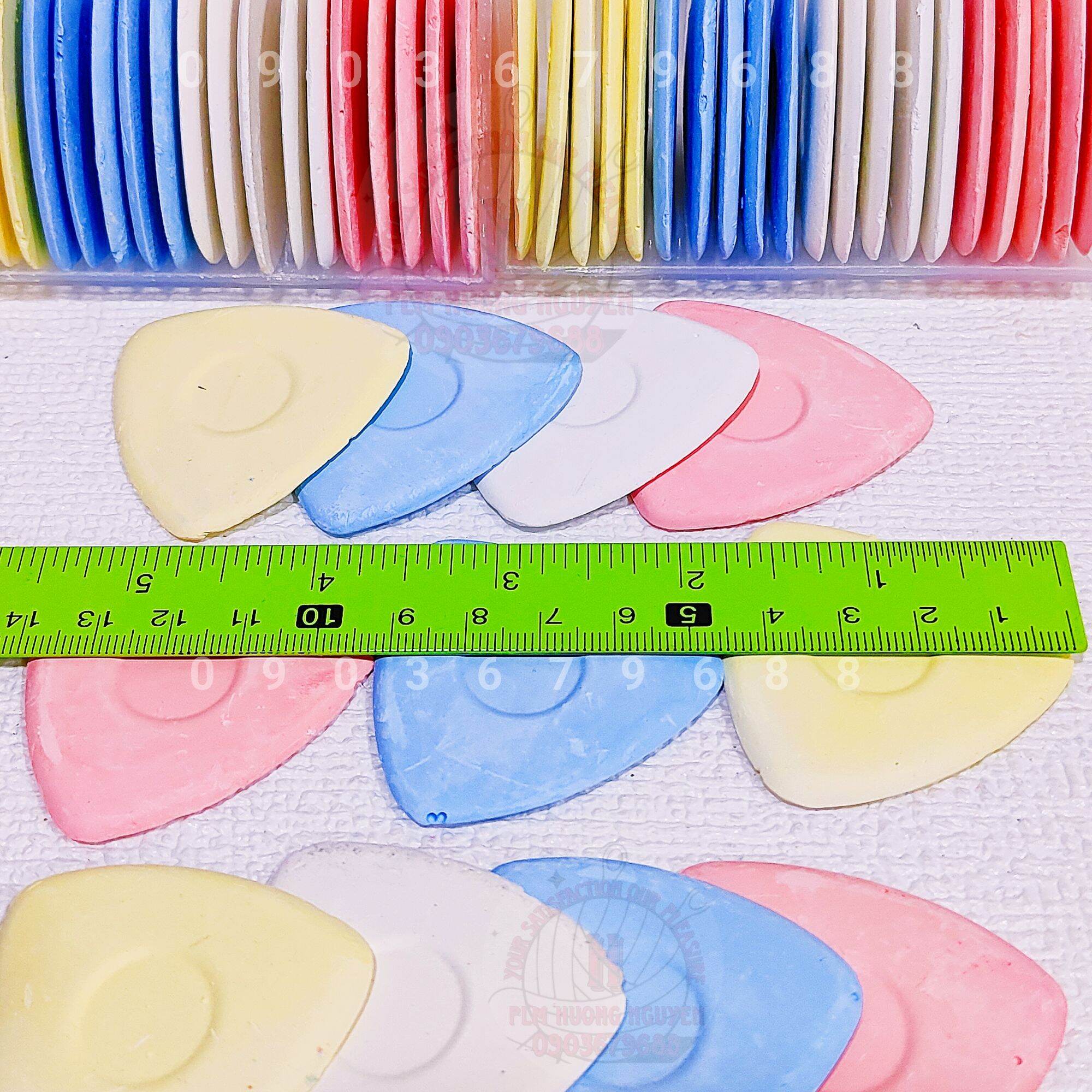 Phấn may hộp nhựa, phấn vẽ lên vải phấn siêu nhẹ nhập (hộp 20 viên)