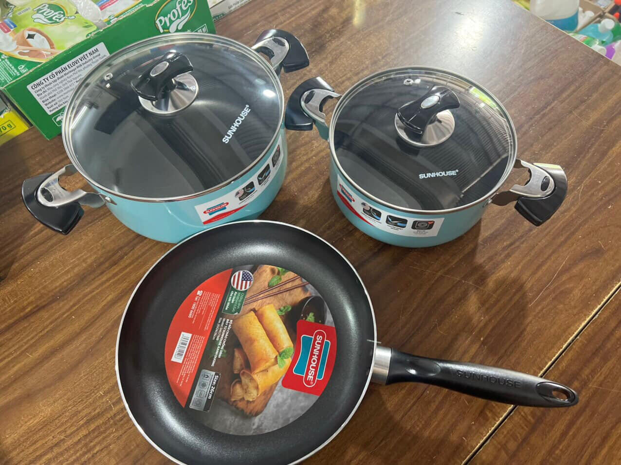 Nồi SUNHOUSE SHG77MB  đáy từ ( XANH DƯƠNG)