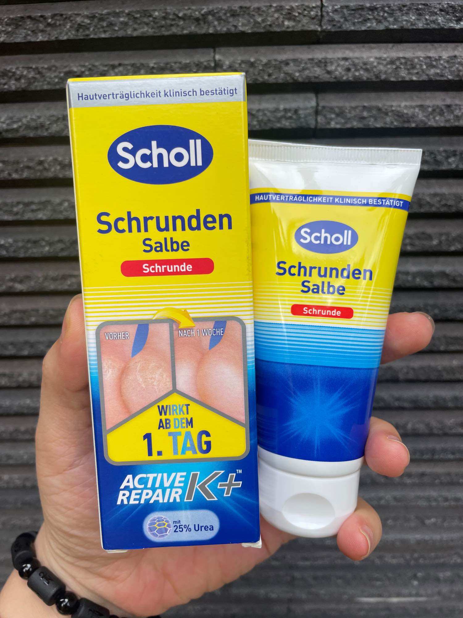 Kem bôi gót chân scholl Salbe