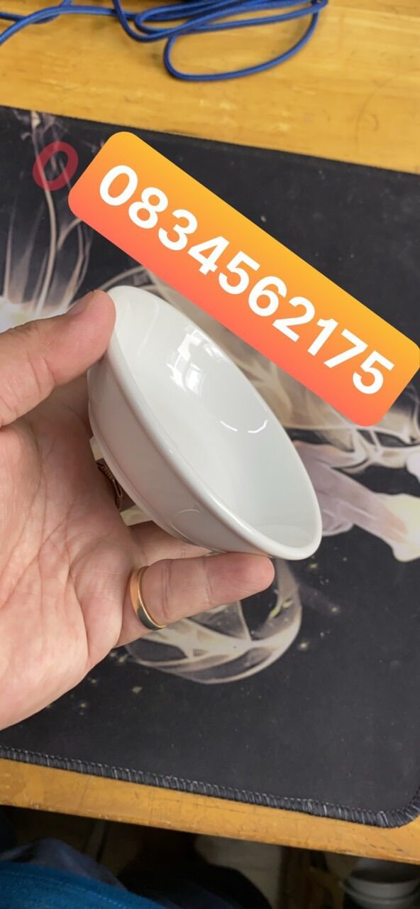 CHÉN LẮC TÀI XỈU TRẮNG TRƠN