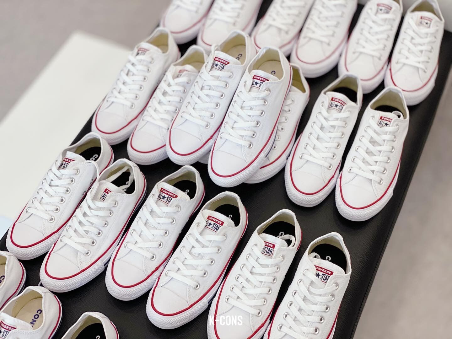 Chuck Taylor Converse Classic White | Giày Converse Trắng Viền Đỏ M7652C