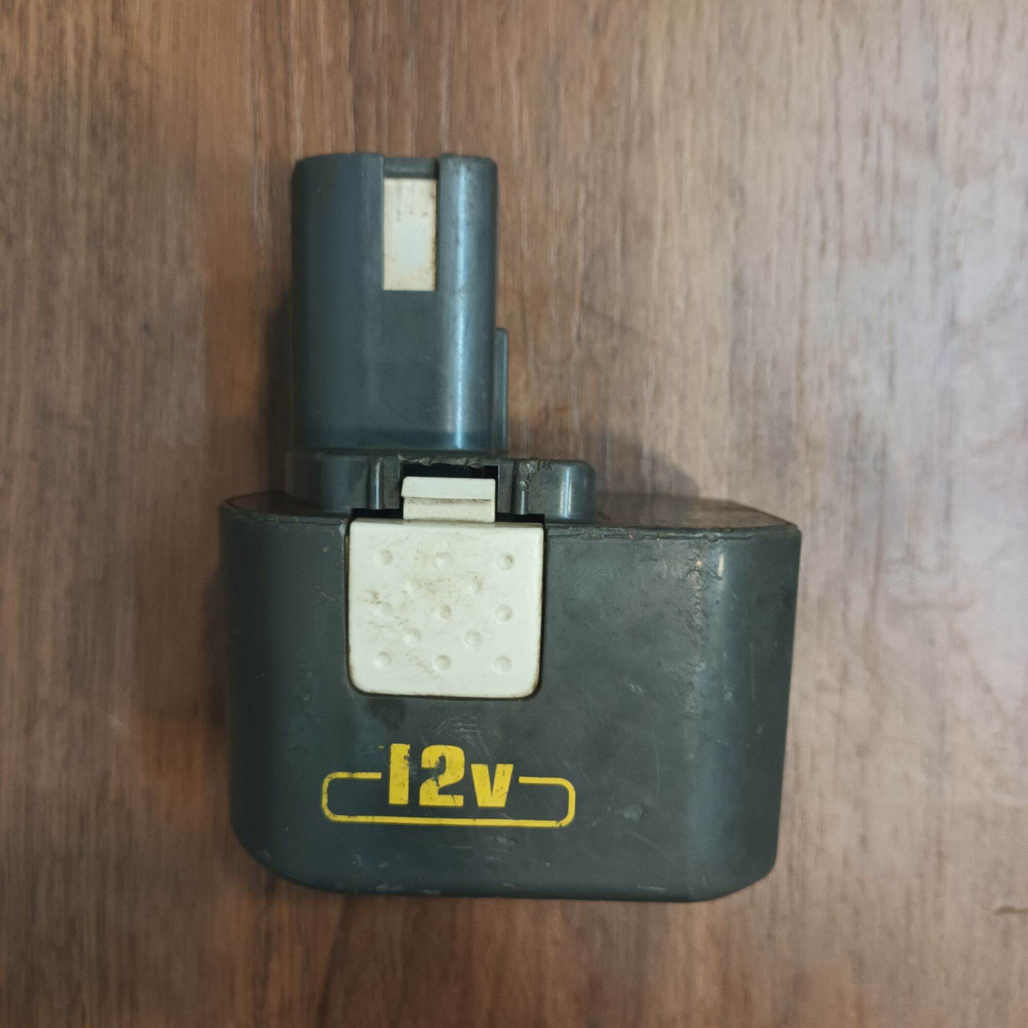 Vỏ pin Ryobi 12v