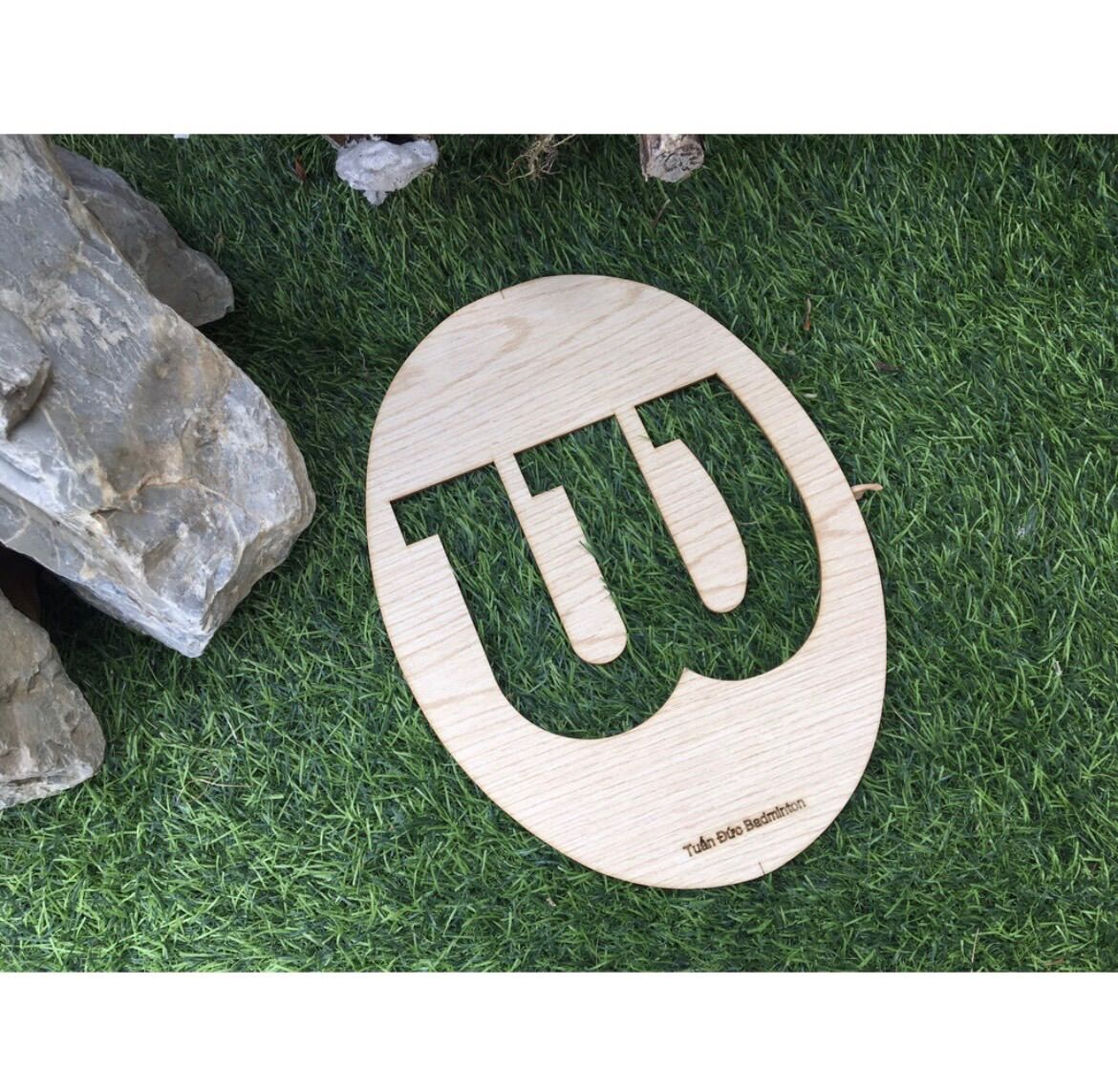 Logo mặt vợt tennis - Wilson, tặng kèm bút lông siêu bám