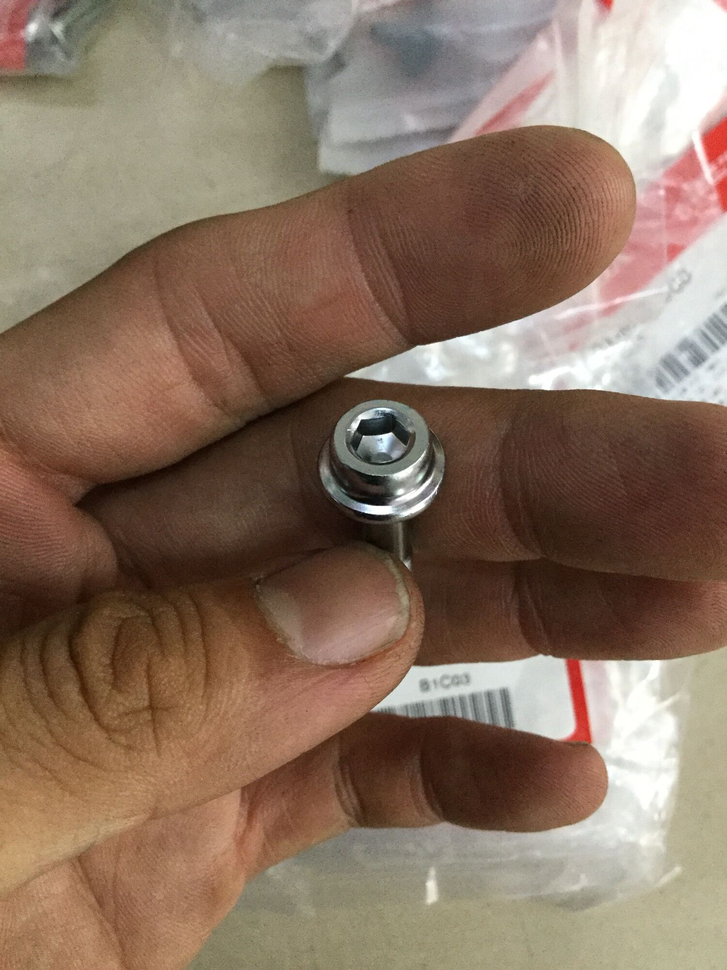 Ốc Lục Giác Cub 125 : 6ly35