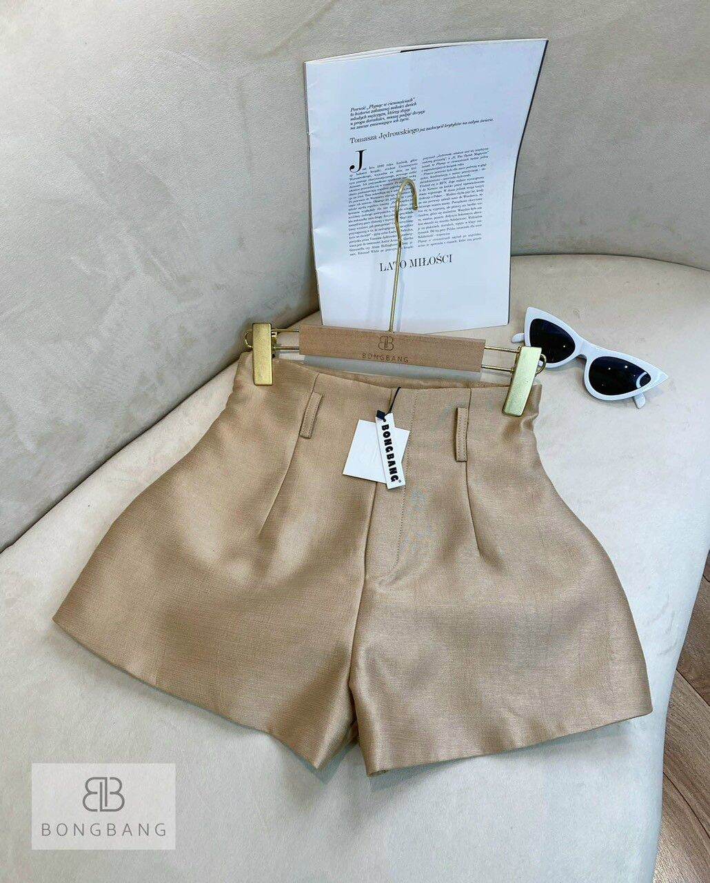 Quần Short Vải Bóng