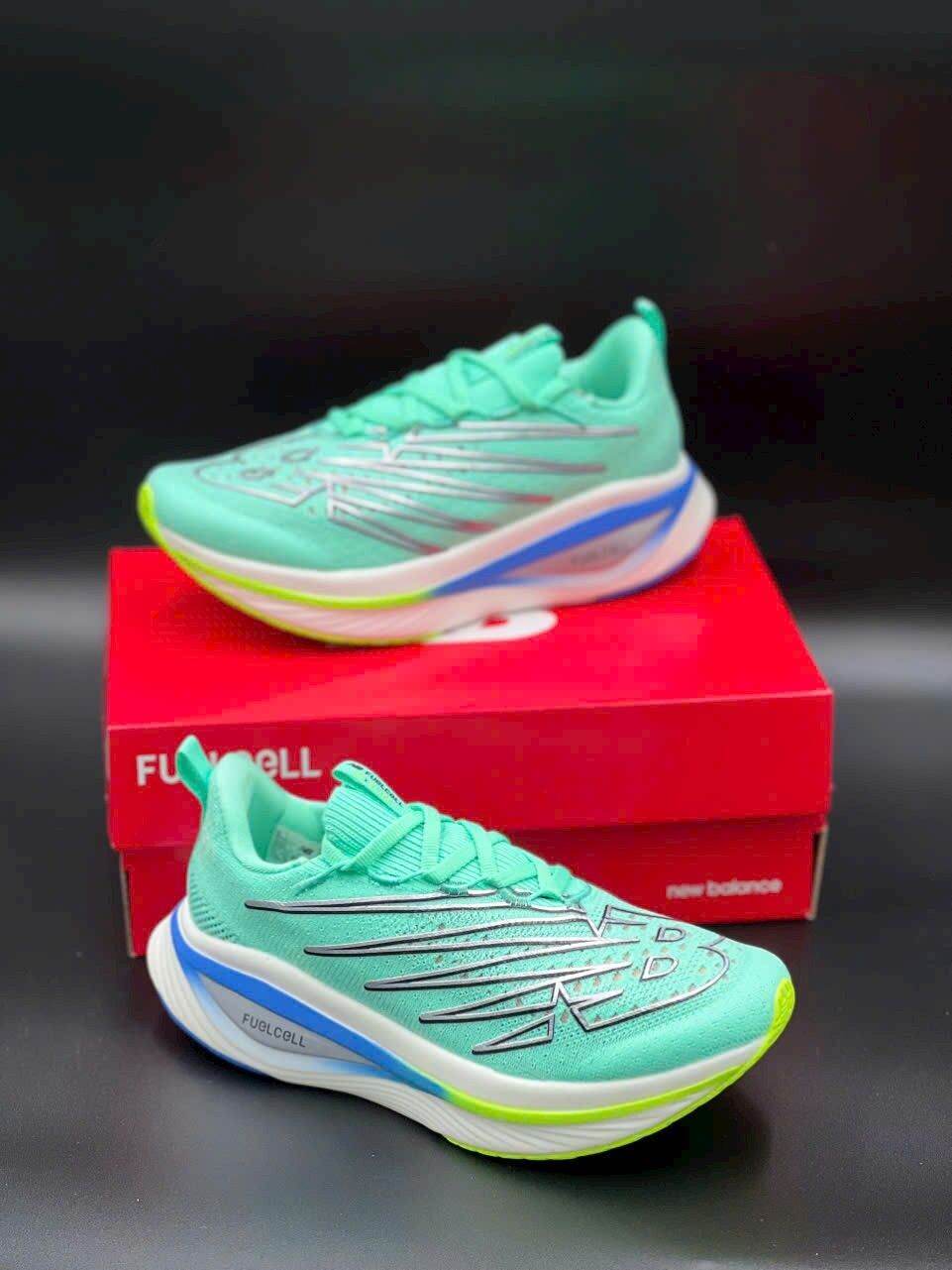 giày thương hiệu: NEWBALANCE fuelcell v3 elitte