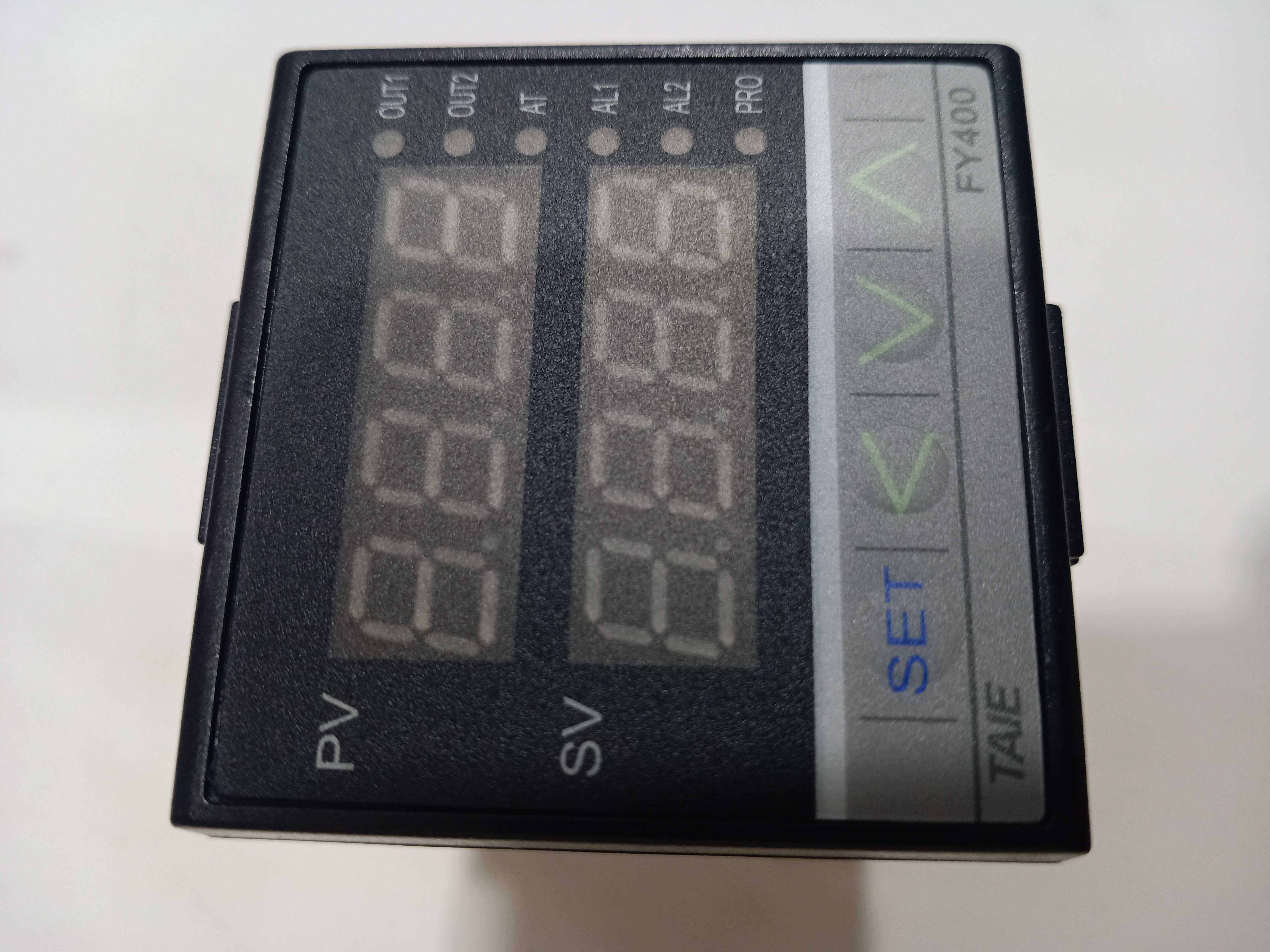 Thiết Bị Điều Khiển Nhiệt Độ Số FY400 Gốc Taiwan Taie Chính Hãng Thiết Bị Điện Áp Thấp Chất Lượng Ca