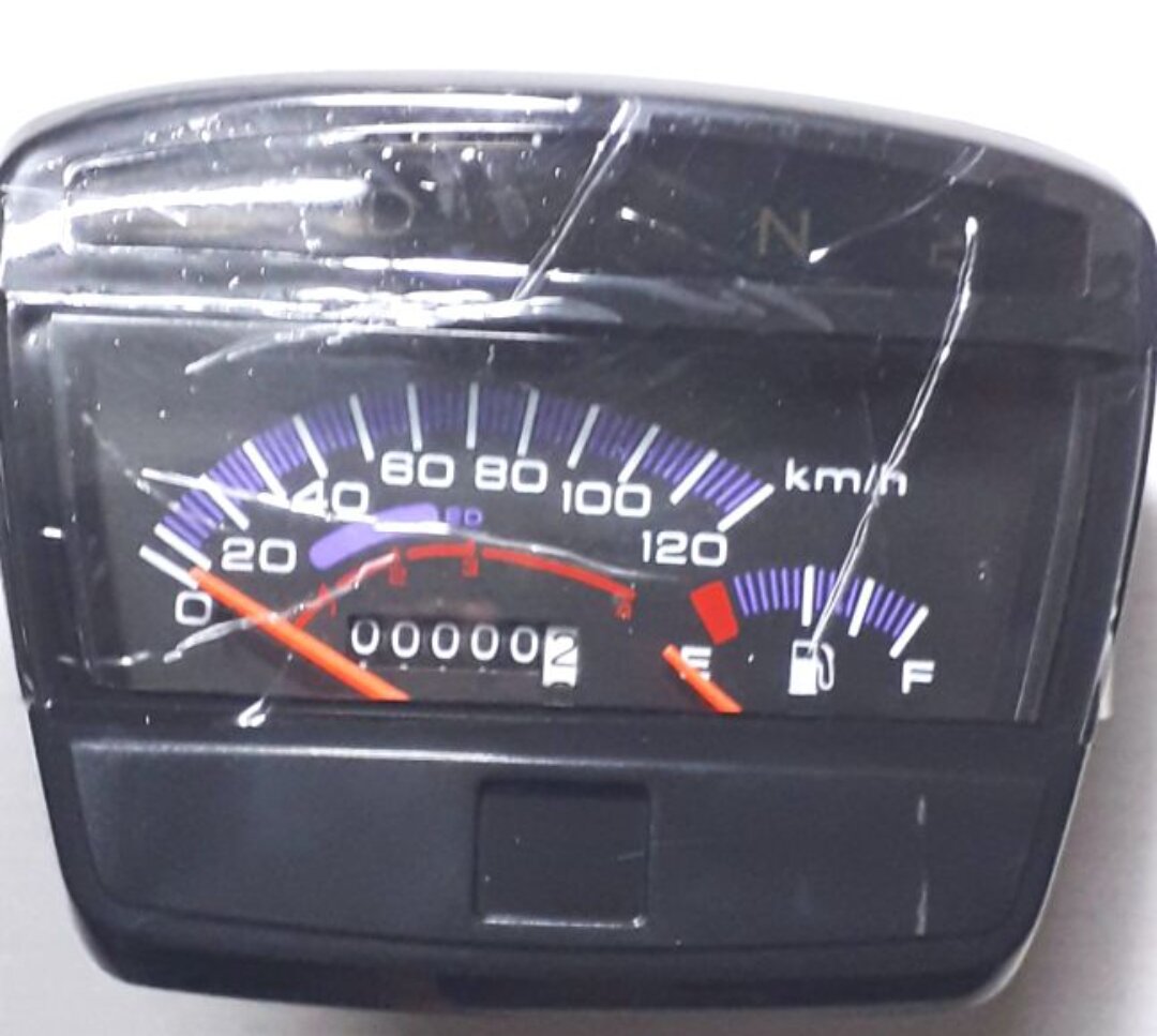 [Hcm] Dream Car Clock Is High-End...