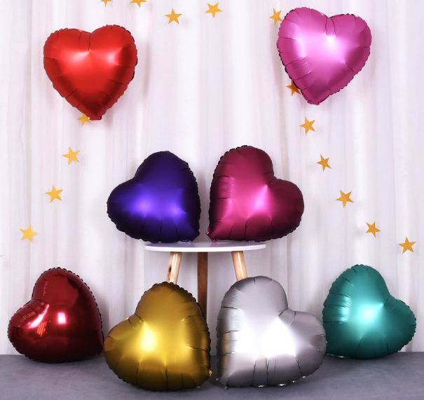 Những hình trái tim kim loại đầy sắc màu sẽ mang đến cảm giác lãng mạn và thú vị cho bạn. Xem hình ảnh này để trải nghiệm sự độc đáo mà chỉ kim loại mới có thể mang lại.