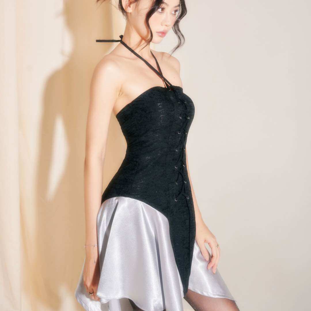 Đầm ngắn cúp ngực dây chéo INTO.EIGHT thiết kế (Noelle Dress)