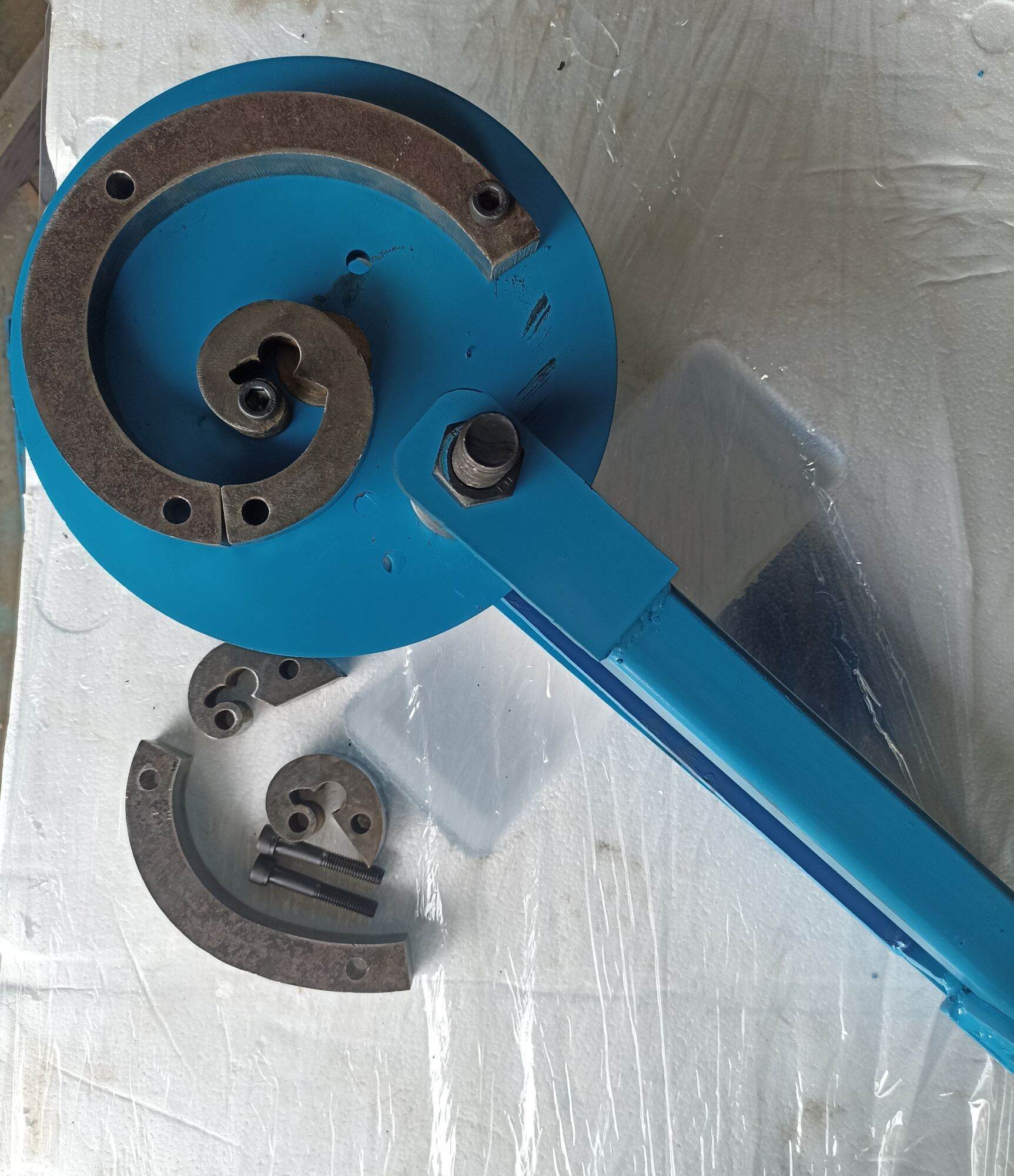 Vam uốn sắt mỹ thuật bẻ tay giá rẻ ( Uốn được sắt đặc, hộp,  sắt la)