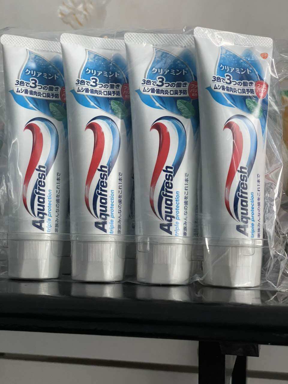 Kem đánh răng ống Aquafresh 100ml