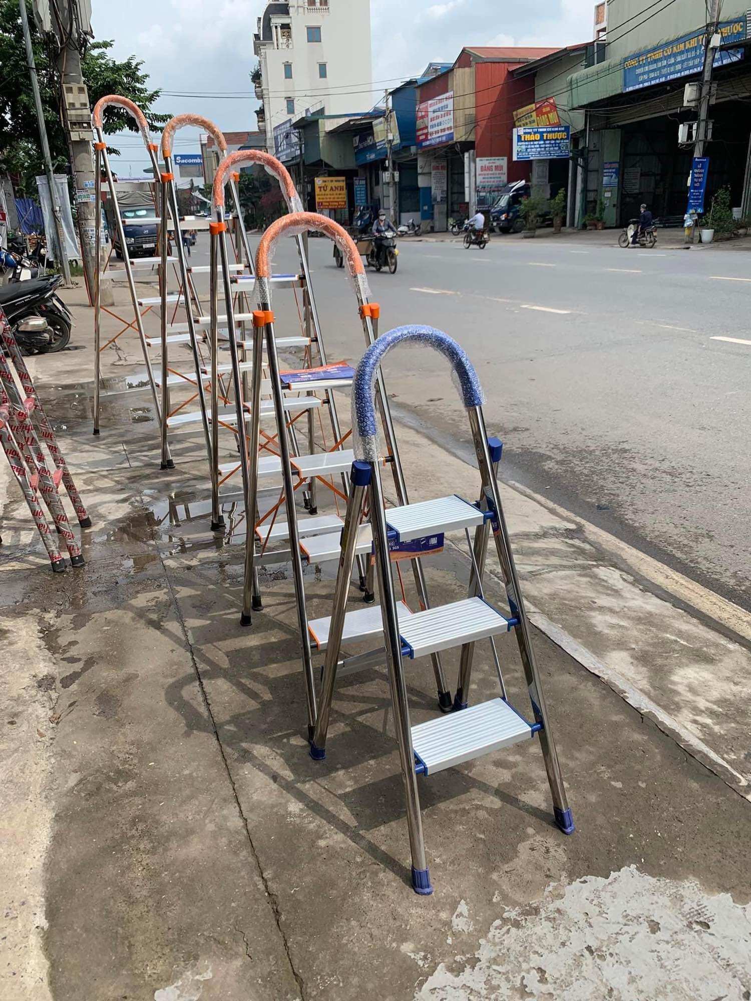 Thang nhôm ghế tay vịn 3 bậc
