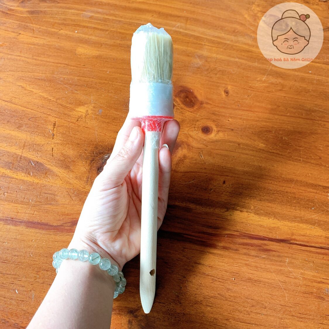 Cọ rửa xe - Cọ tròn vệ sinh xe cán gỗ - Cọ mềm