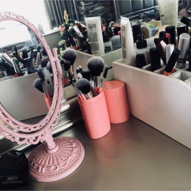 Bộ cọ trang điểm 12 cây có lon đựng