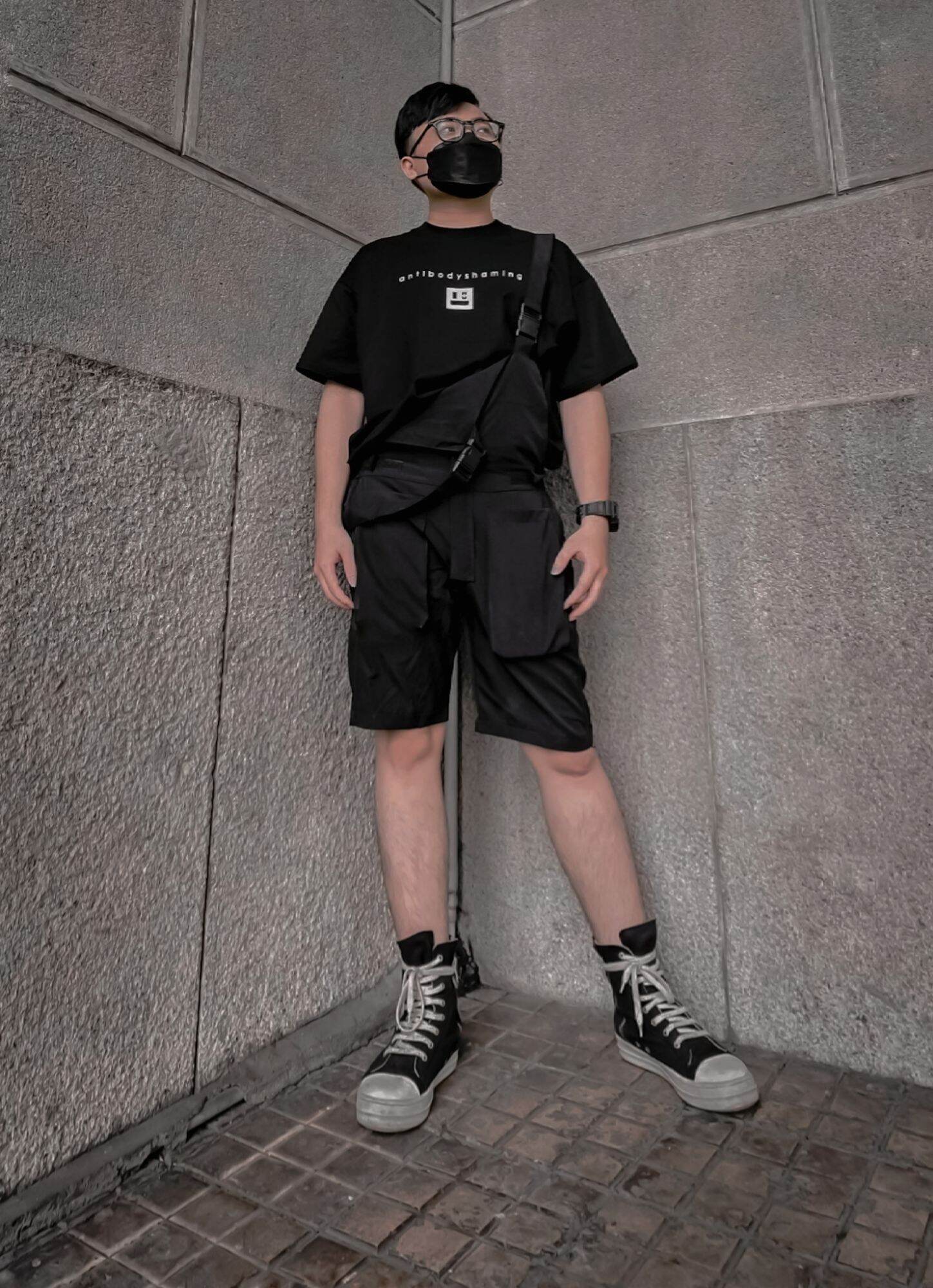 TEE Black Art Body