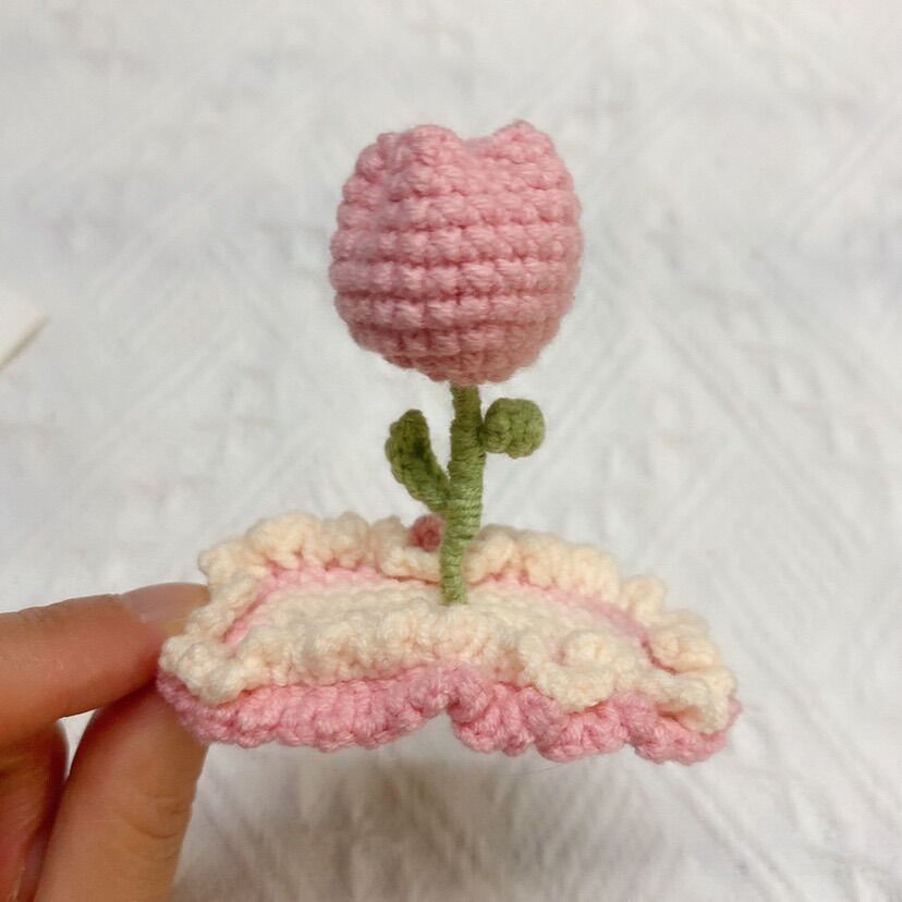 Kẹp tóc hoa tulip bằng len handmade