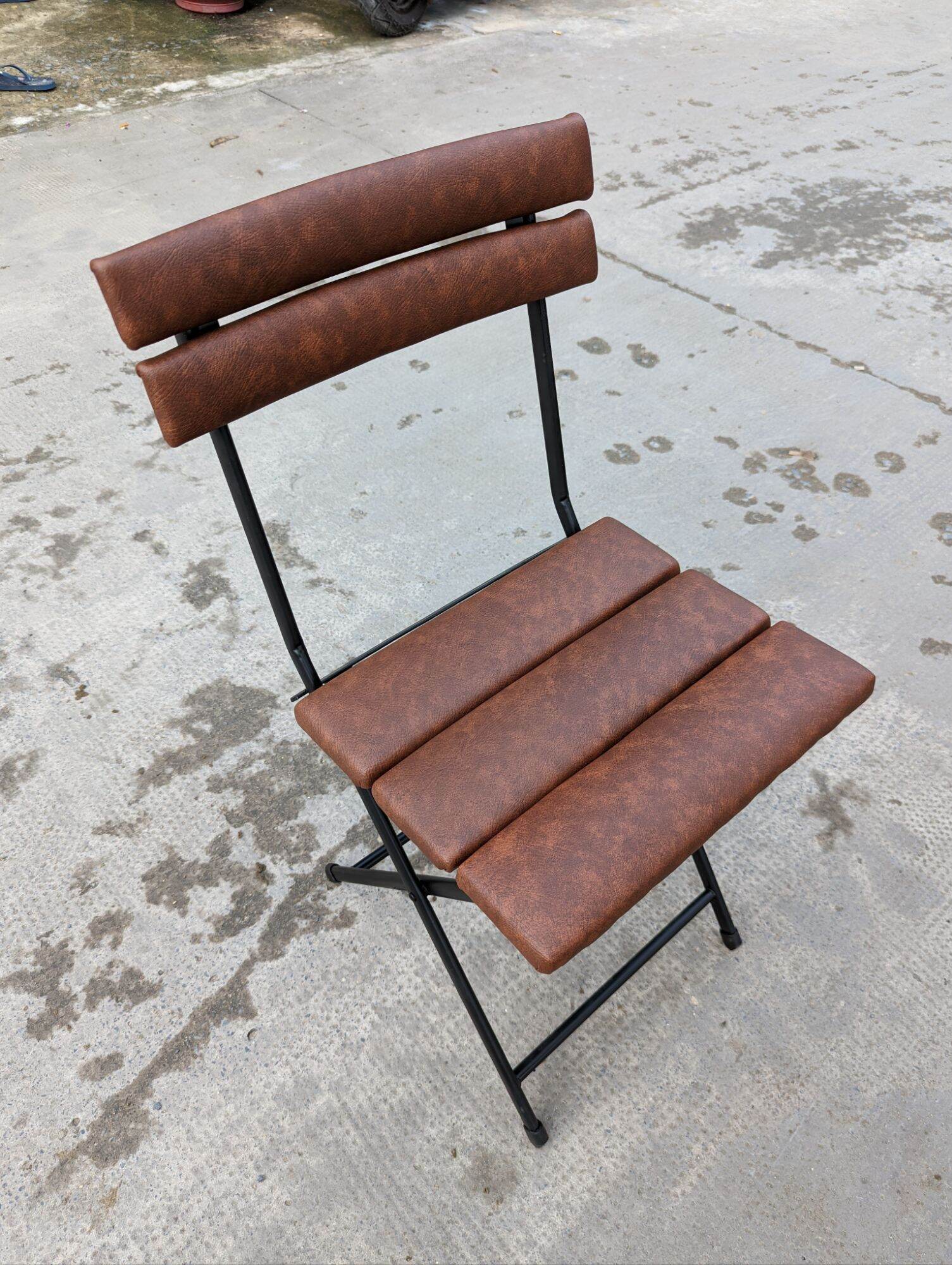 Ghế nệm ngồi cao 45cm